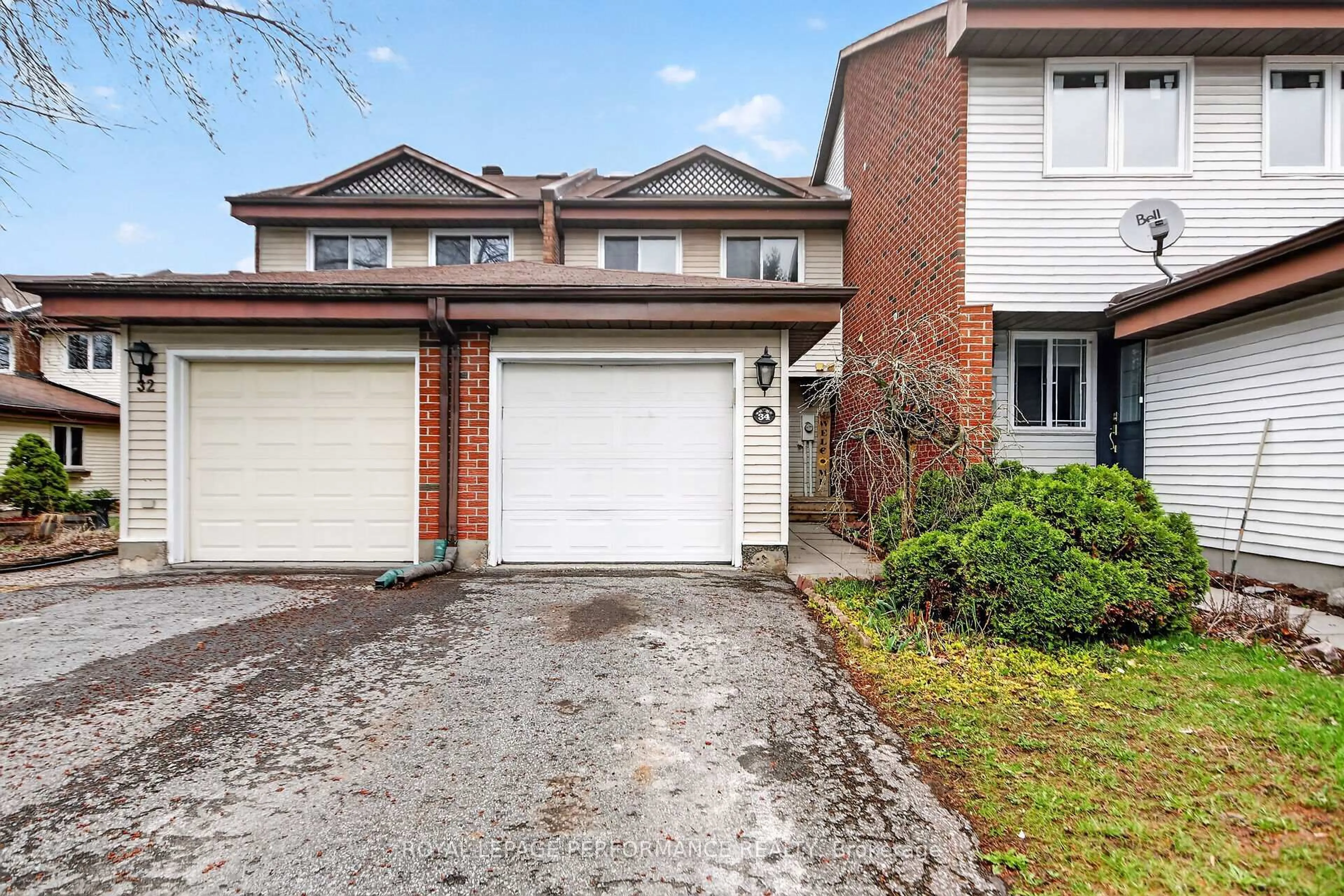 Unknown for 34 Dignard St, Russell Ontario K0A 1W1