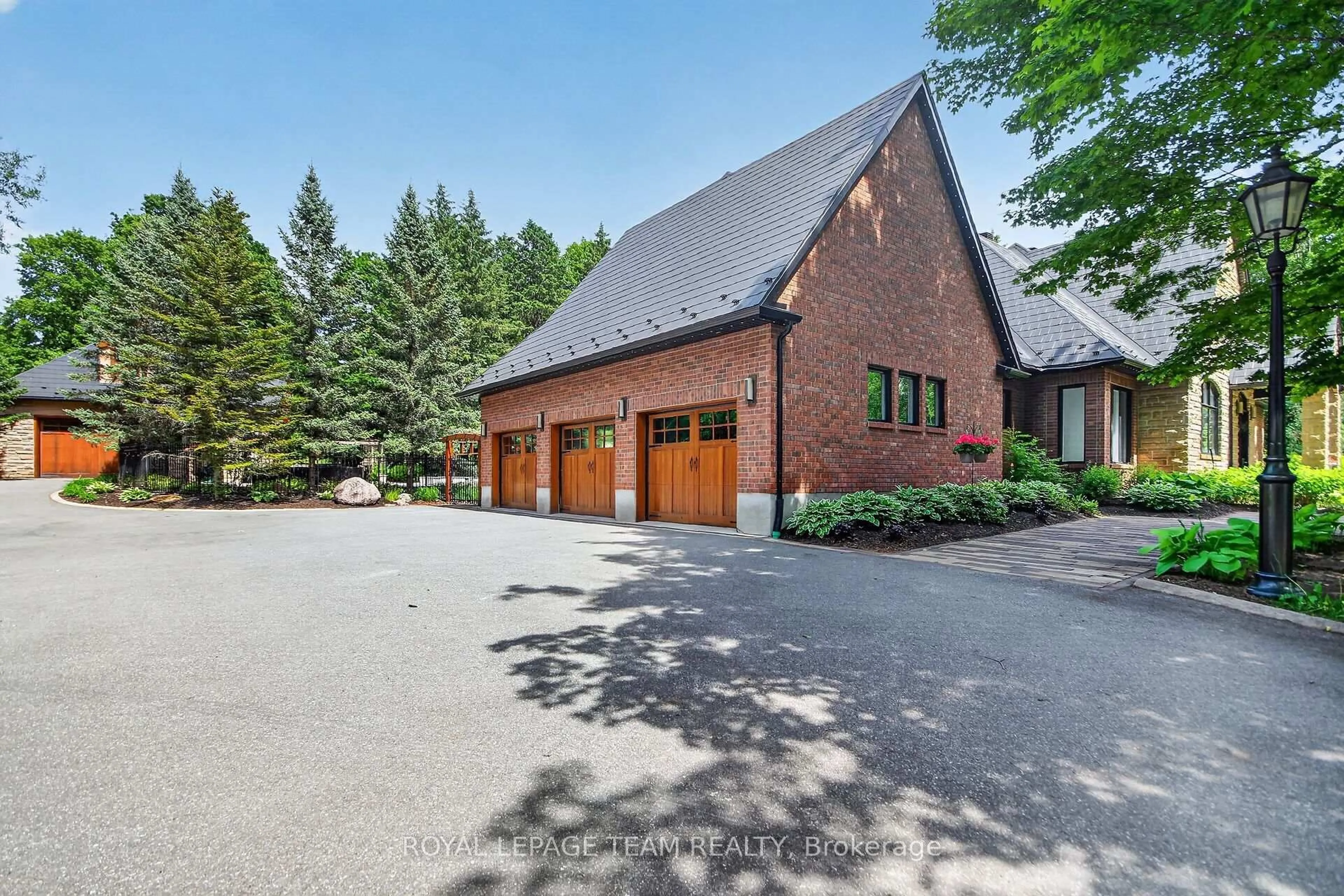 Home with brick exterior material, street for 5849 Queenscourt Cres, Ottawa Ontario K4M 1K3