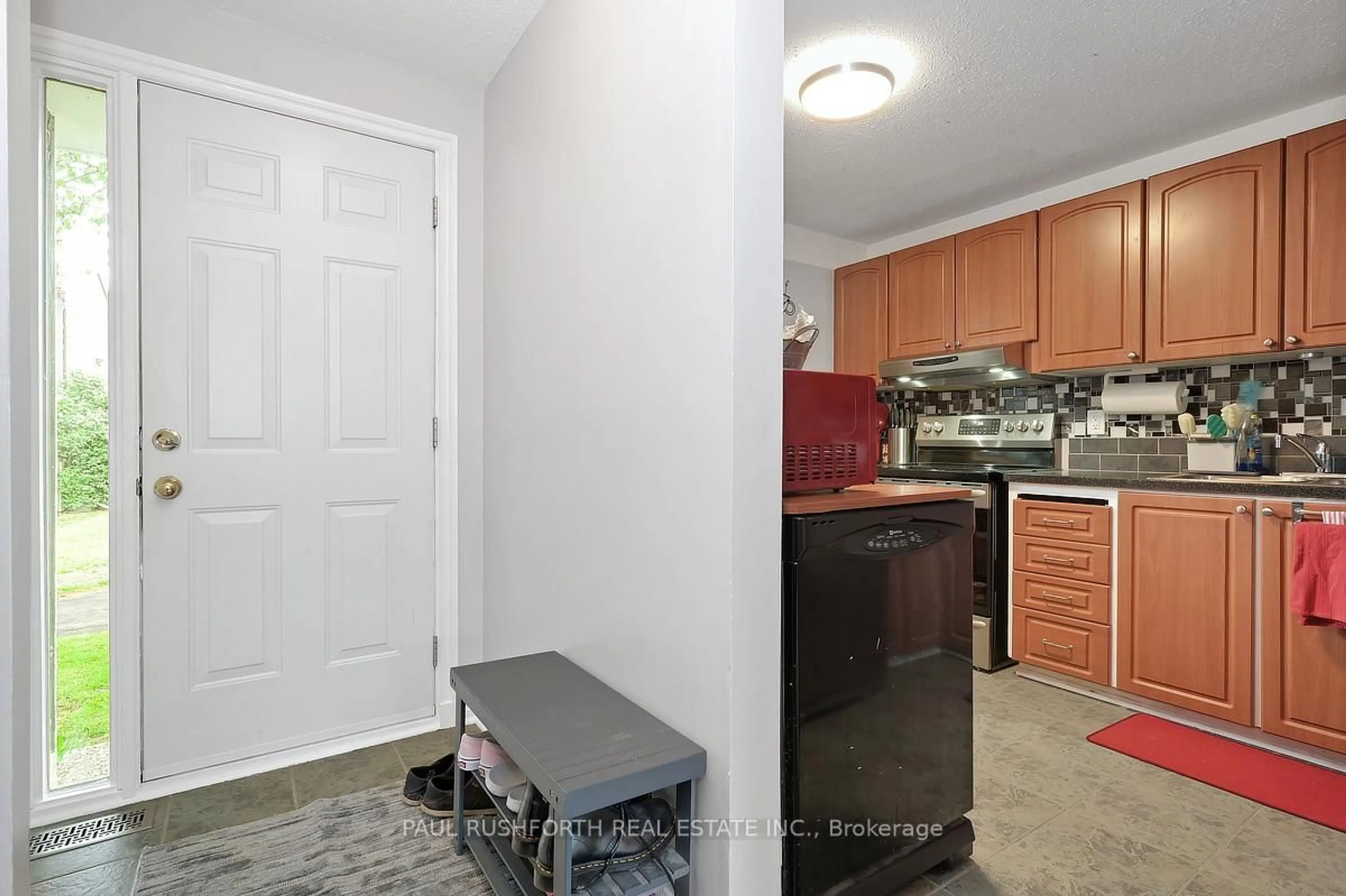 Unknown for 207 Thistledown Crt, Ottawa Ontario K2J 1N1