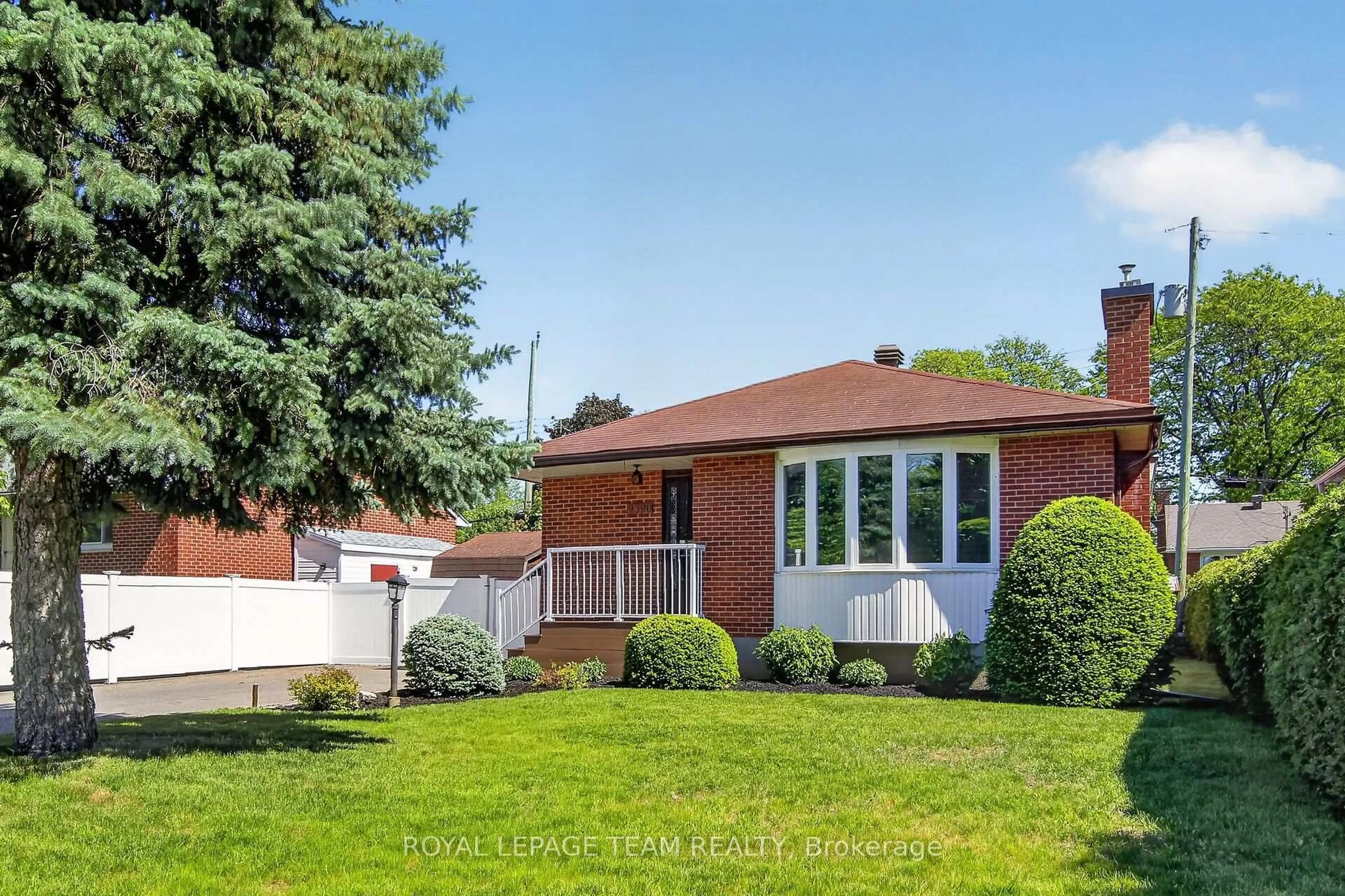 Home with brick exterior material, street for 2390 Cheshire Rd, Ottawa Ontario K2C 1G3