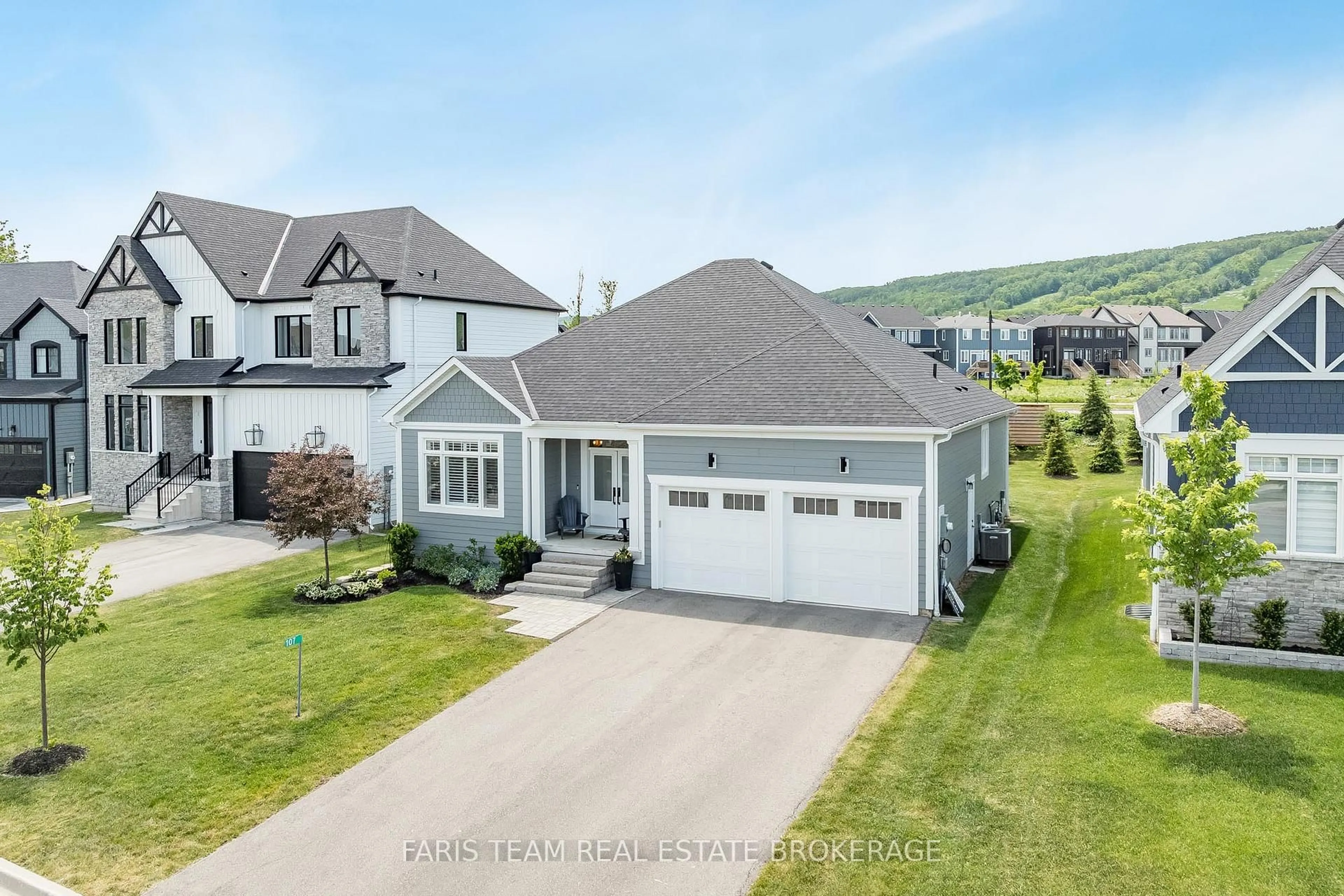 A pic from outside/outdoor area/front of a property/back of a property/a pic from drone, mountain view for 107 Stillwater Cres, Blue Mountains Ontario L9Y 4P5