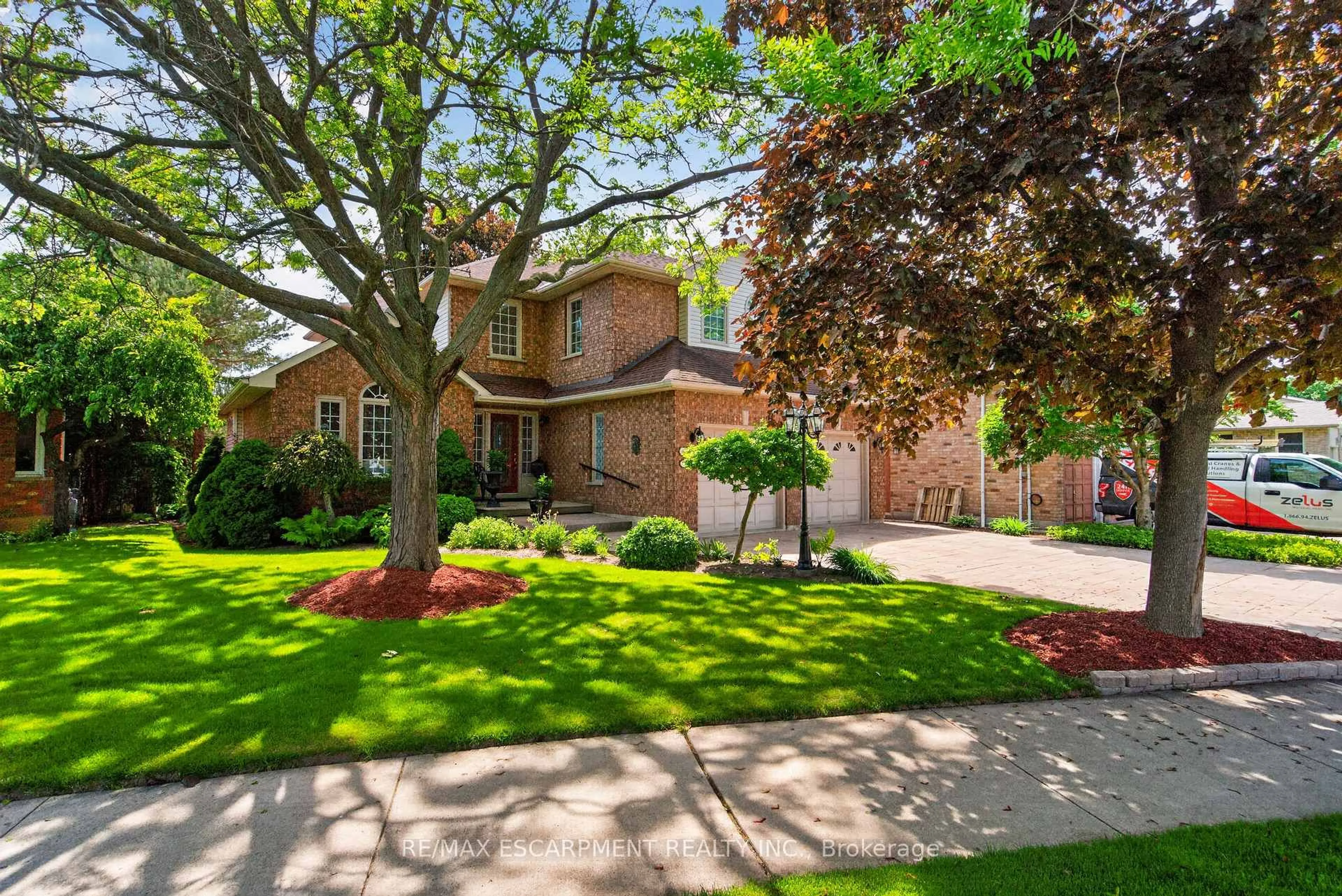Home with brick exterior material, street for 21 Fern Ave, Hamilton Ontario L0R 2H0
