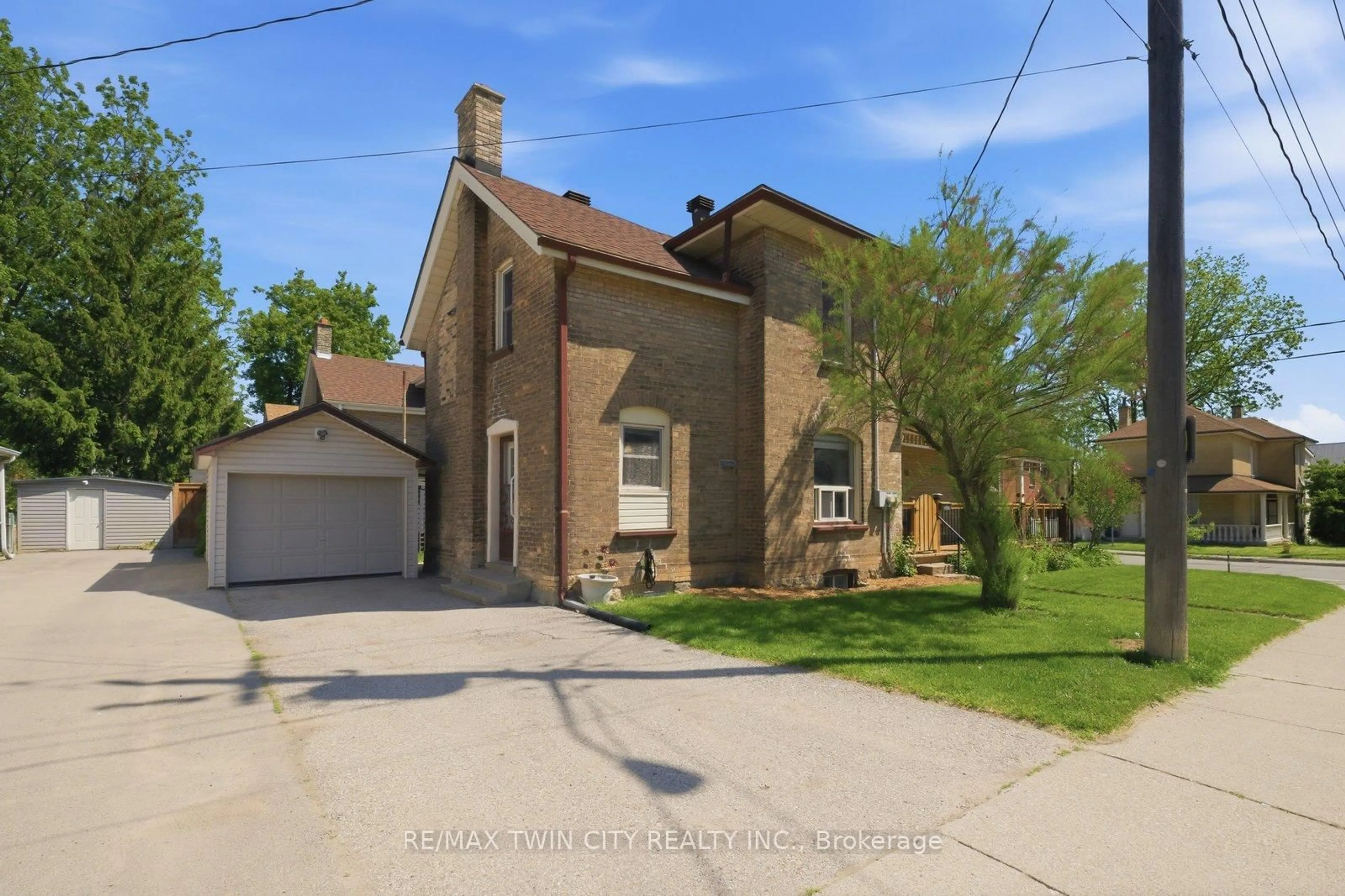Home with brick exterior material, street for 76 Brock St, Brantford Ontario N3S 5V2