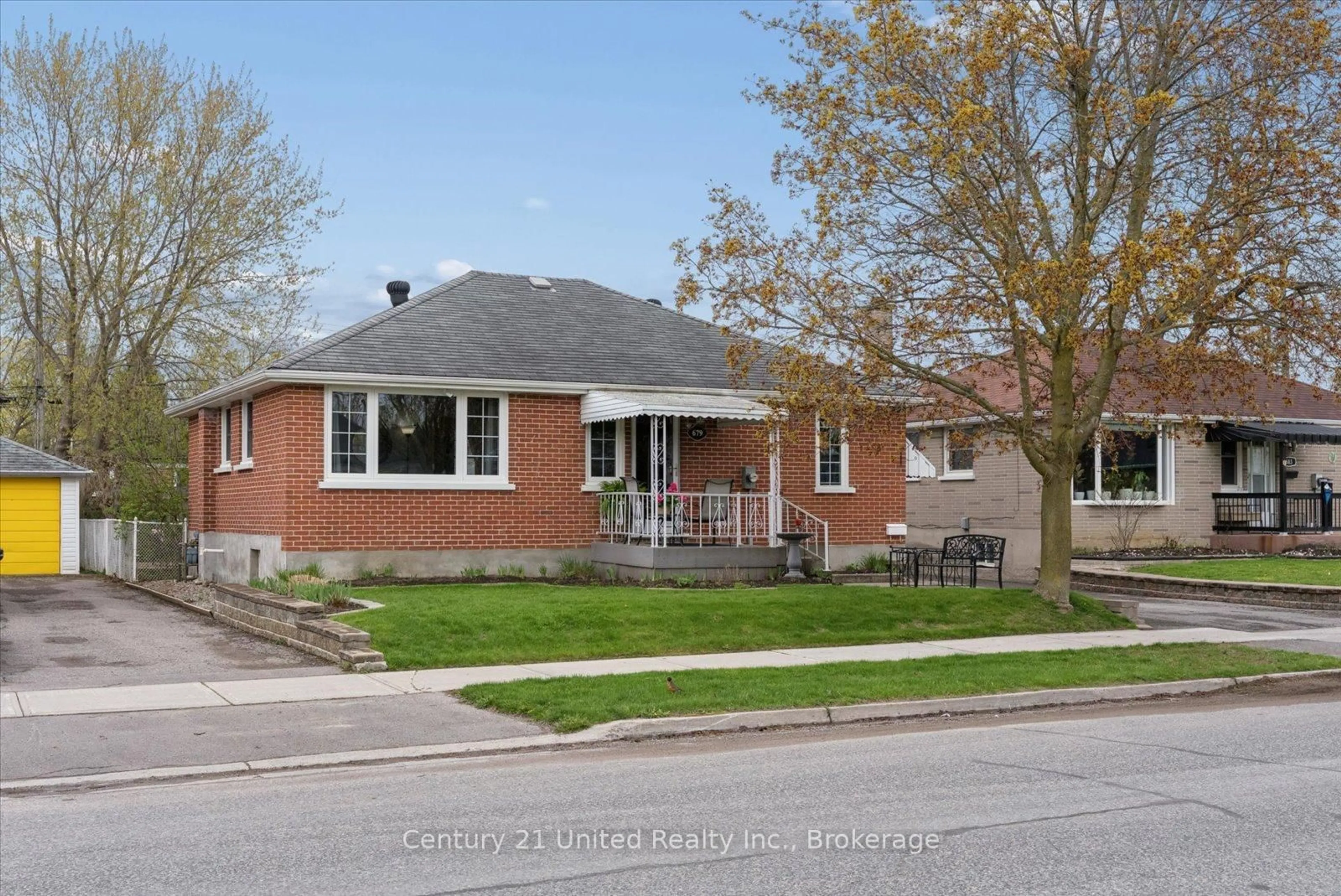 Home with brick exterior material, street for 679 Bellaire St, Peterborough Ontario K9J 3Y5