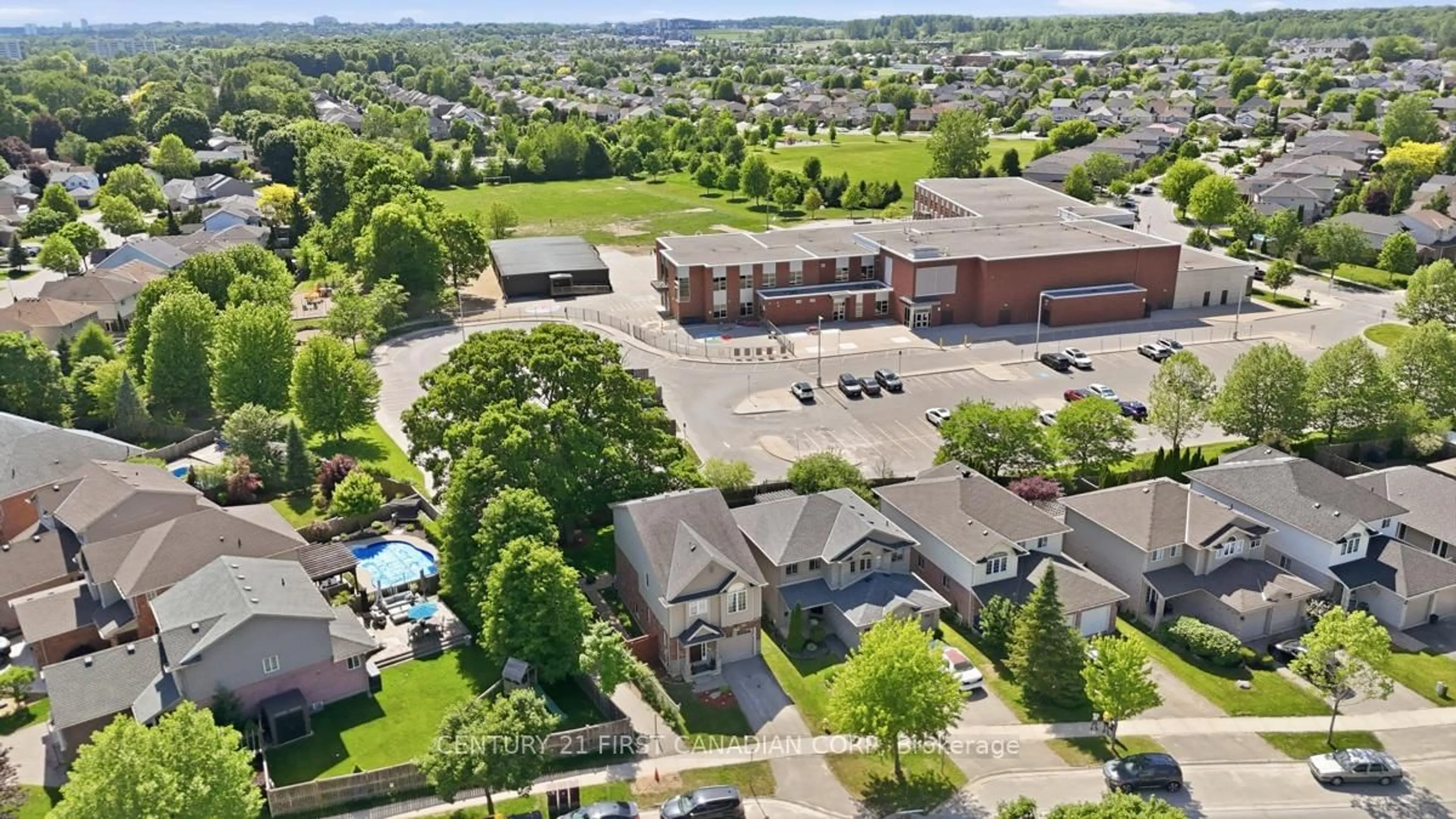 A pic from outside/outdoor area/front of a property/back of a property/a pic from drone, building for 1701 Stackhouse Ave, London North Ontario N5X 4H9