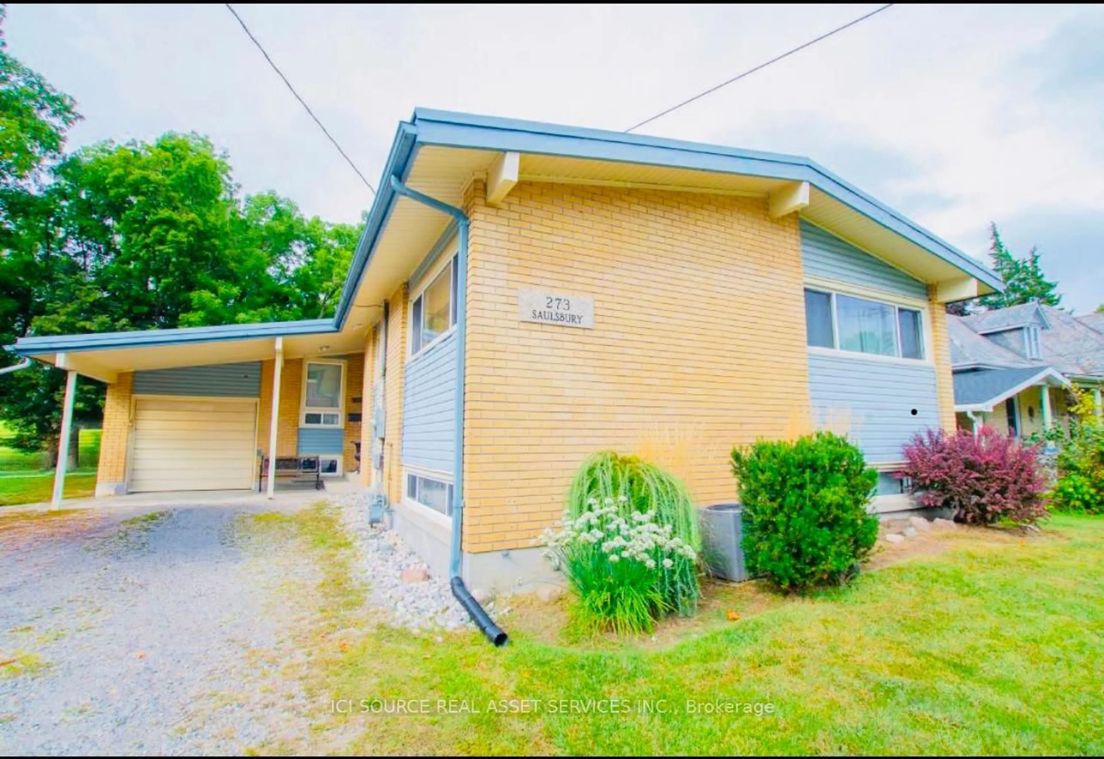 Unknown for 273 Saulsbury St, Strathroy-Caradoc Ontario N7G 2B1