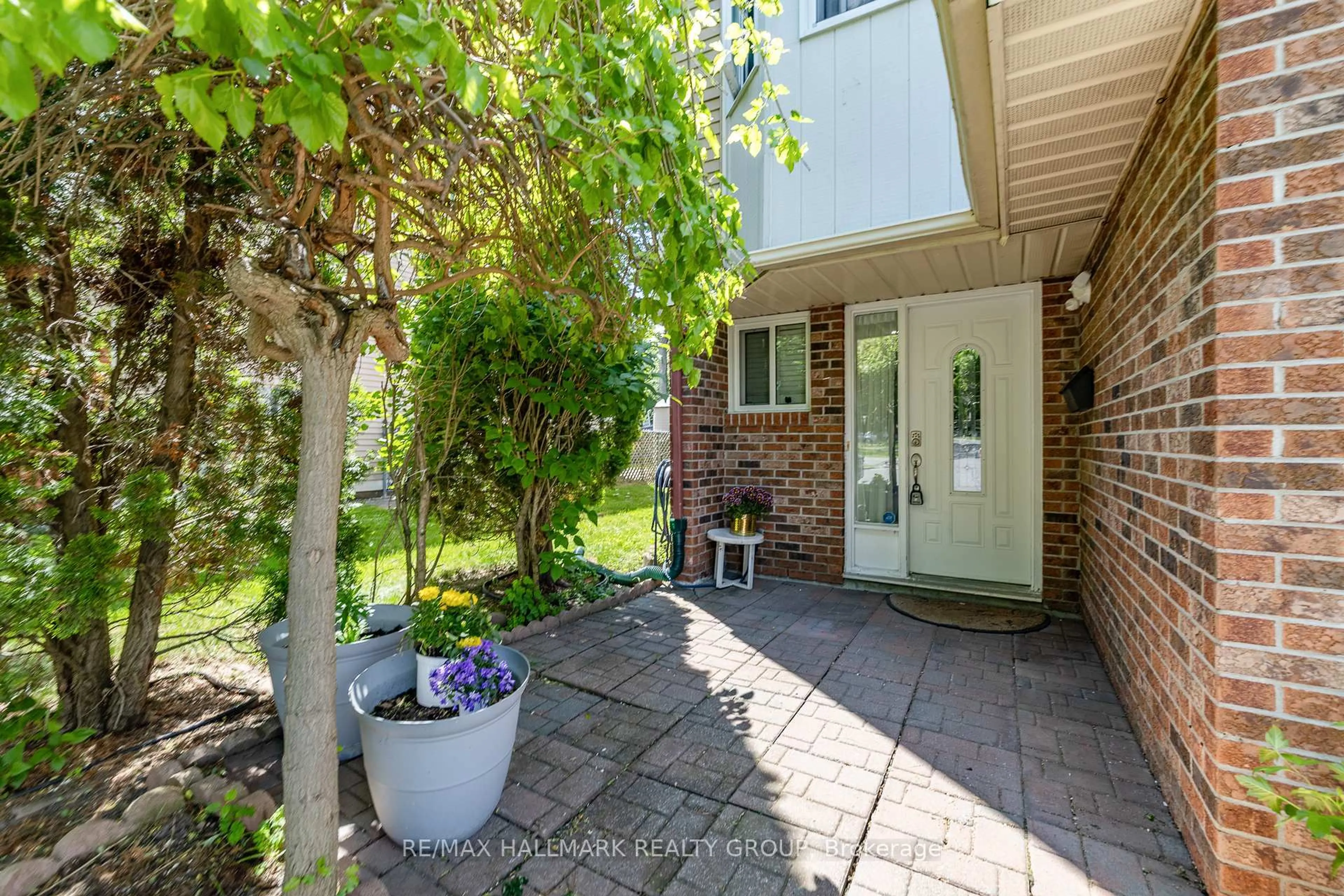 Unknown for 6931 Du Bois Ave, Ottawa Ontario K1C 5L4