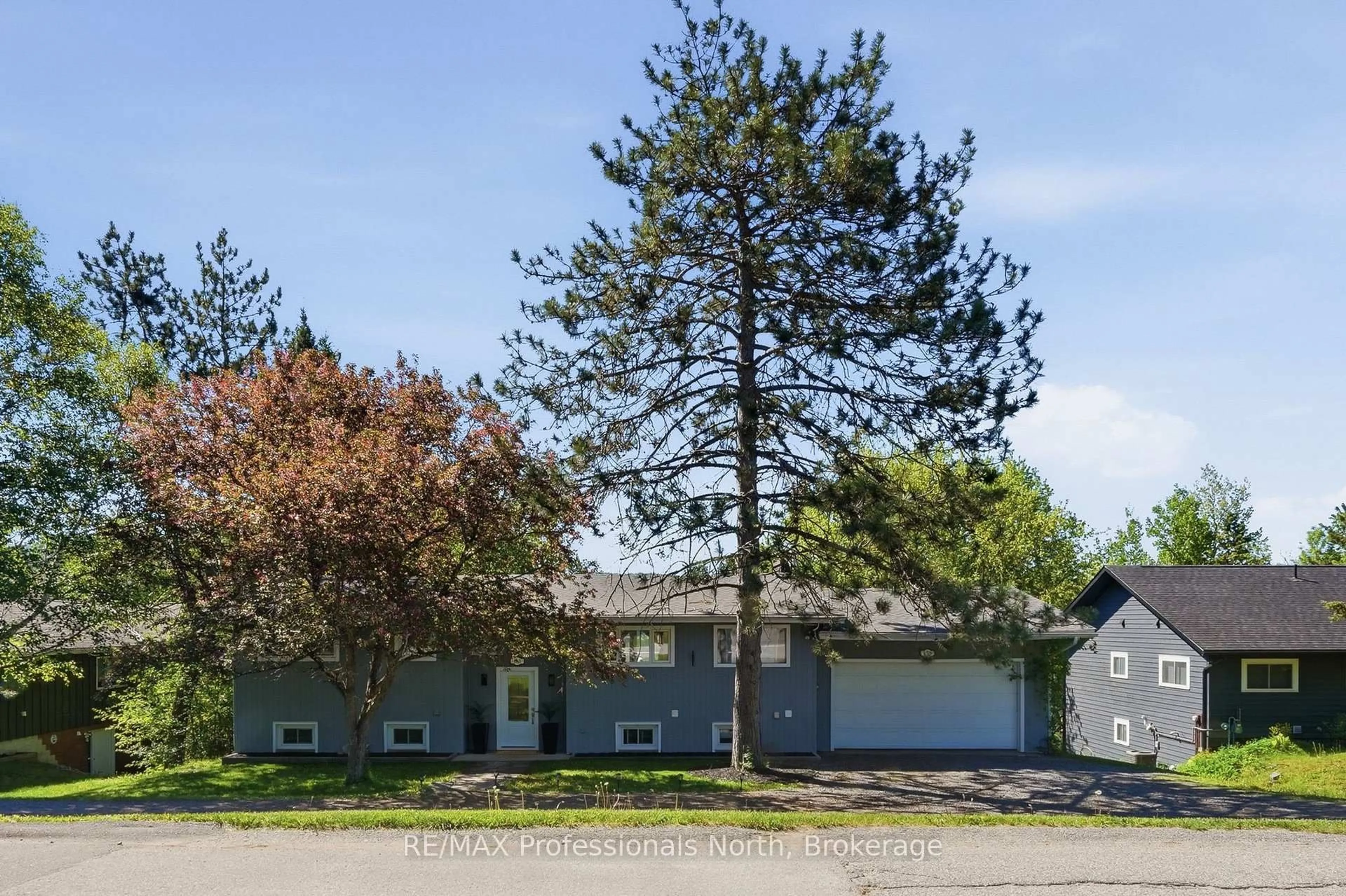 Unknown for 155 Hunters Bay Dr, Huntsville Ontario P1H 1M9