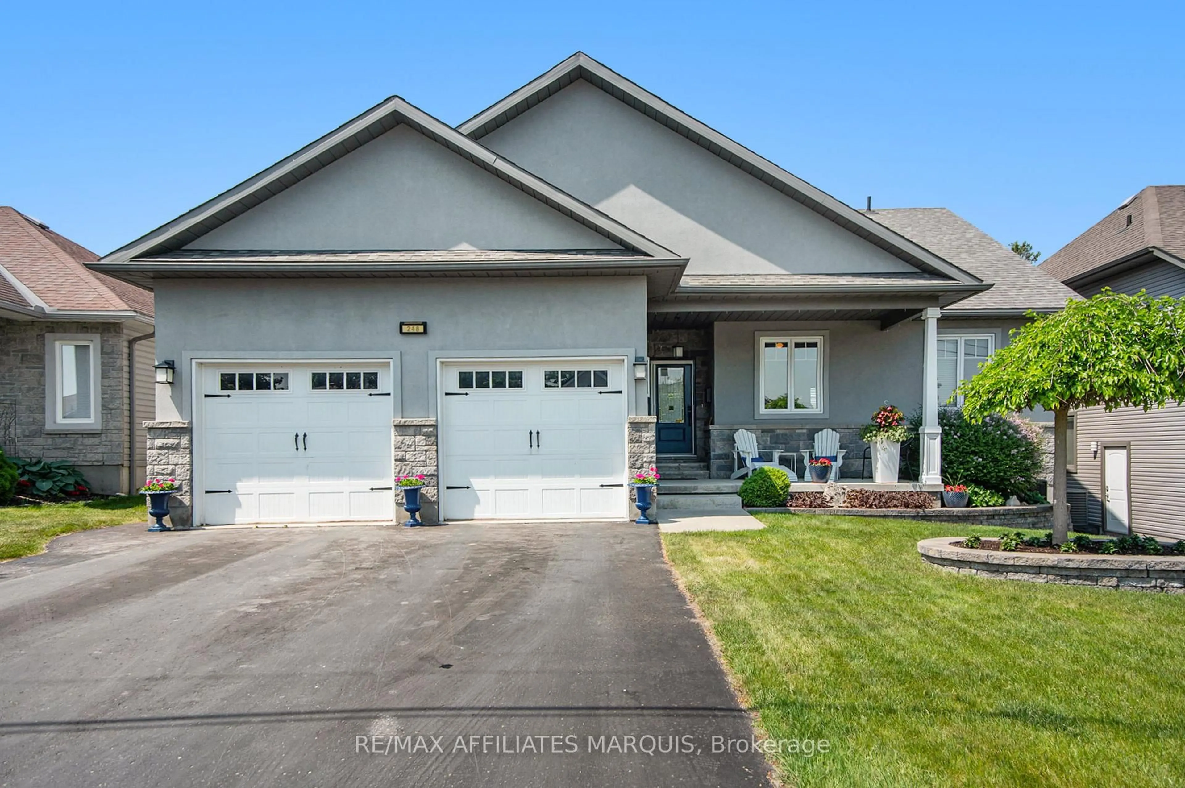Home with vinyl exterior material, street for 248 LERA St, Smiths Falls Ontario K7A 5M3