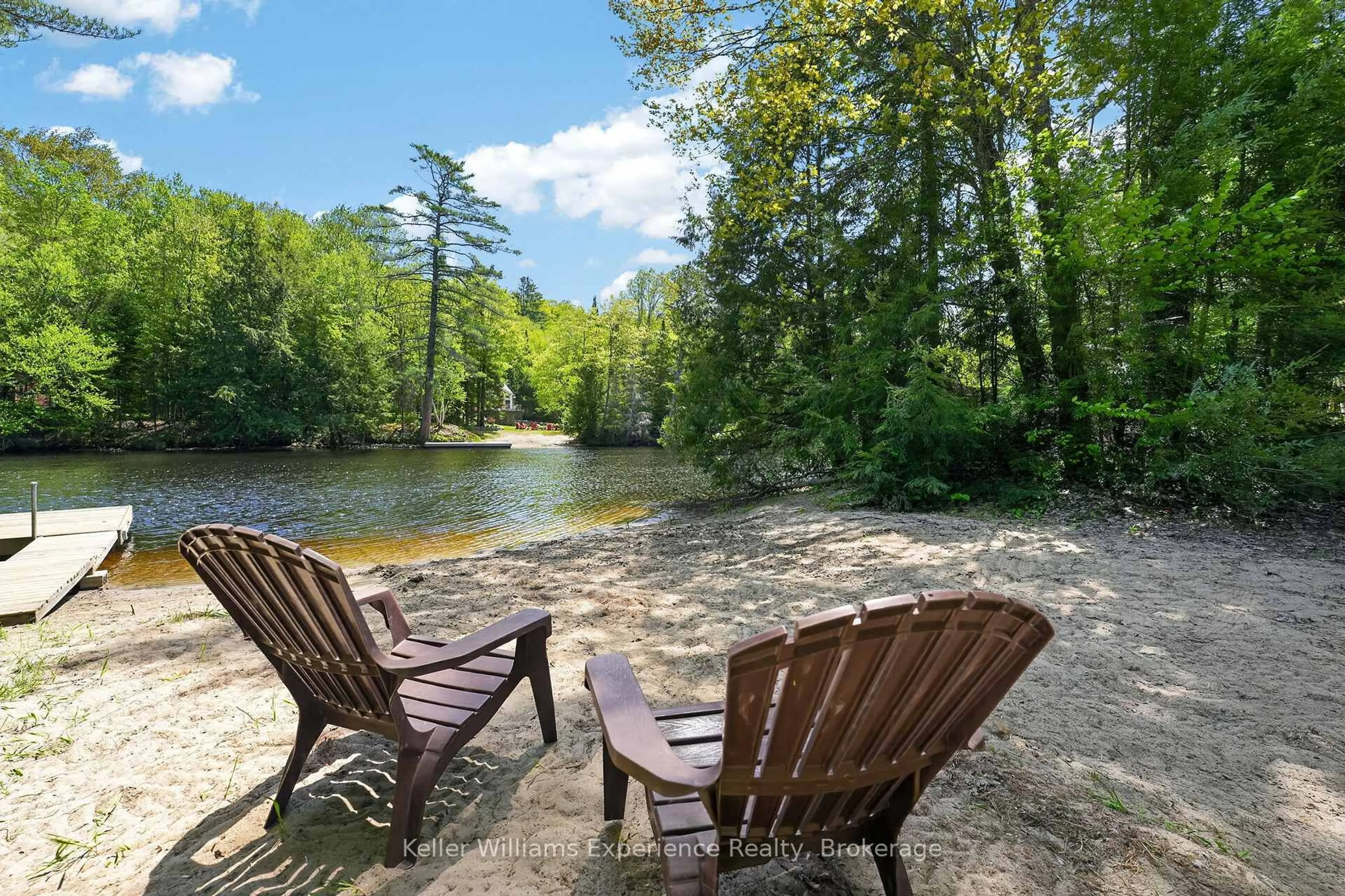 Patio, water/lake/river/ocean view for 1077 Holiday Park Dr, Bracebridge Ontario P1L 1W9
