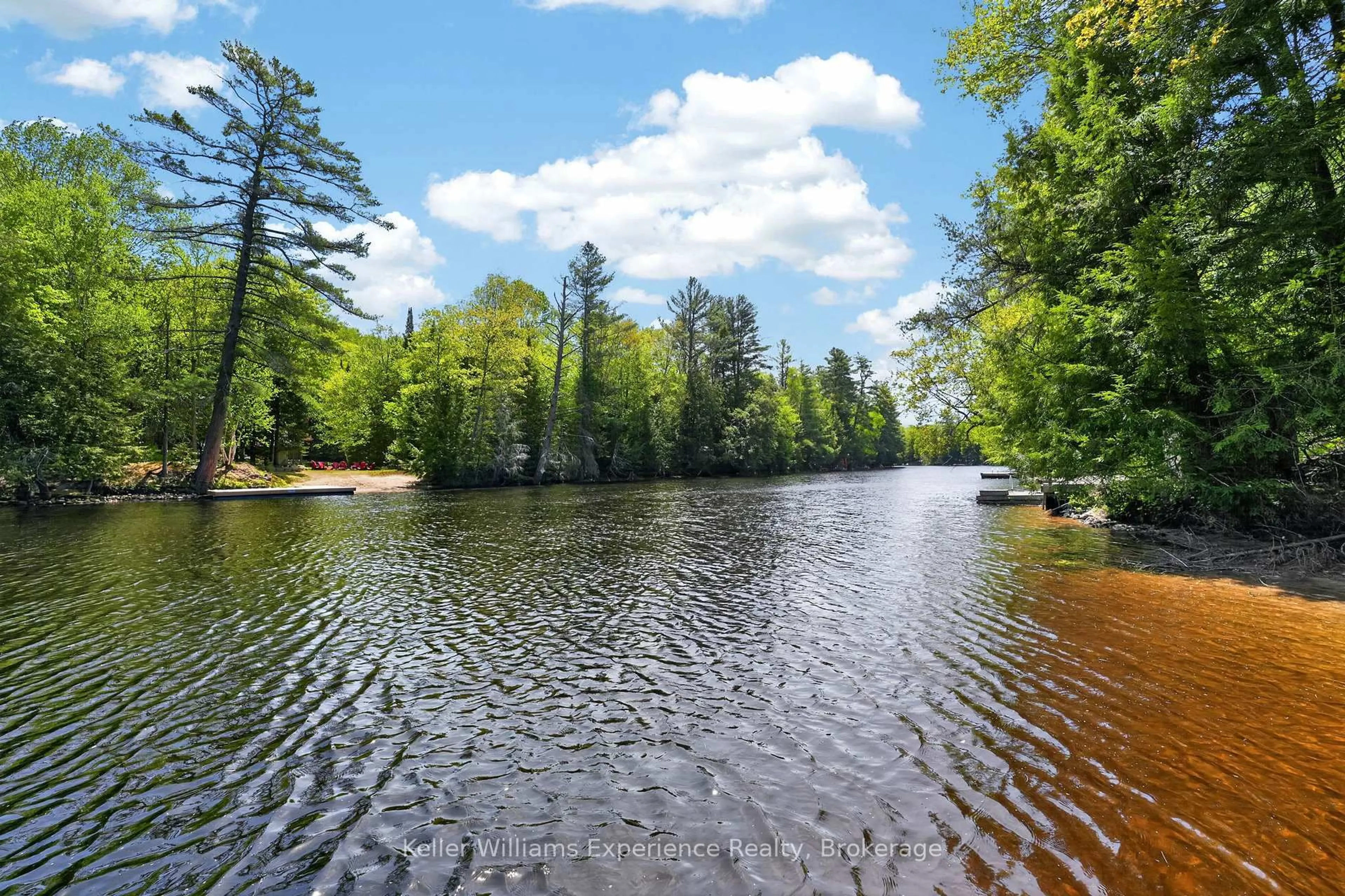 Unknown for 1077 Holiday Park Dr, Bracebridge Ontario P1L 1W9