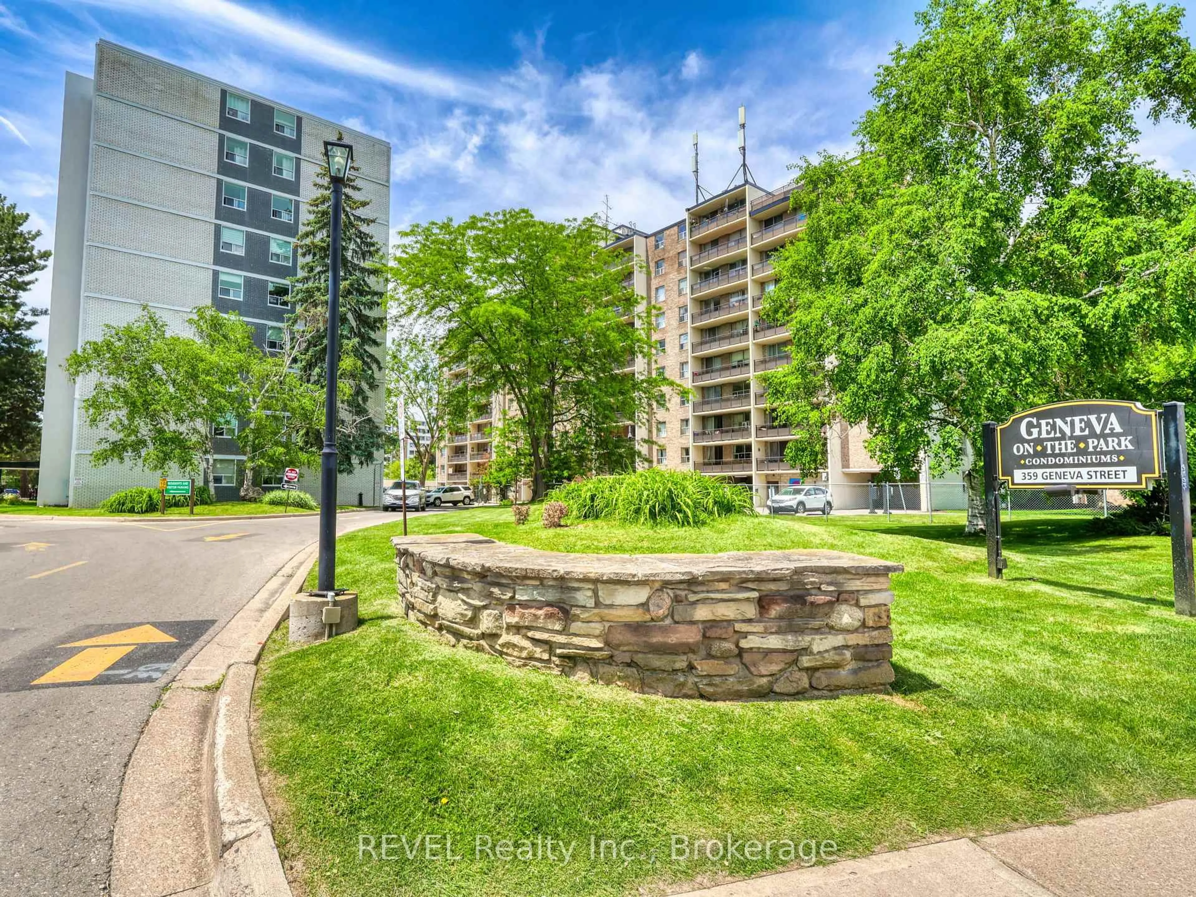 A pic from outside/outdoor area/front of a property/back of a property/a pic from drone, street for 359 Geneva St #801, St. Catharines Ontario L2N 2G5
