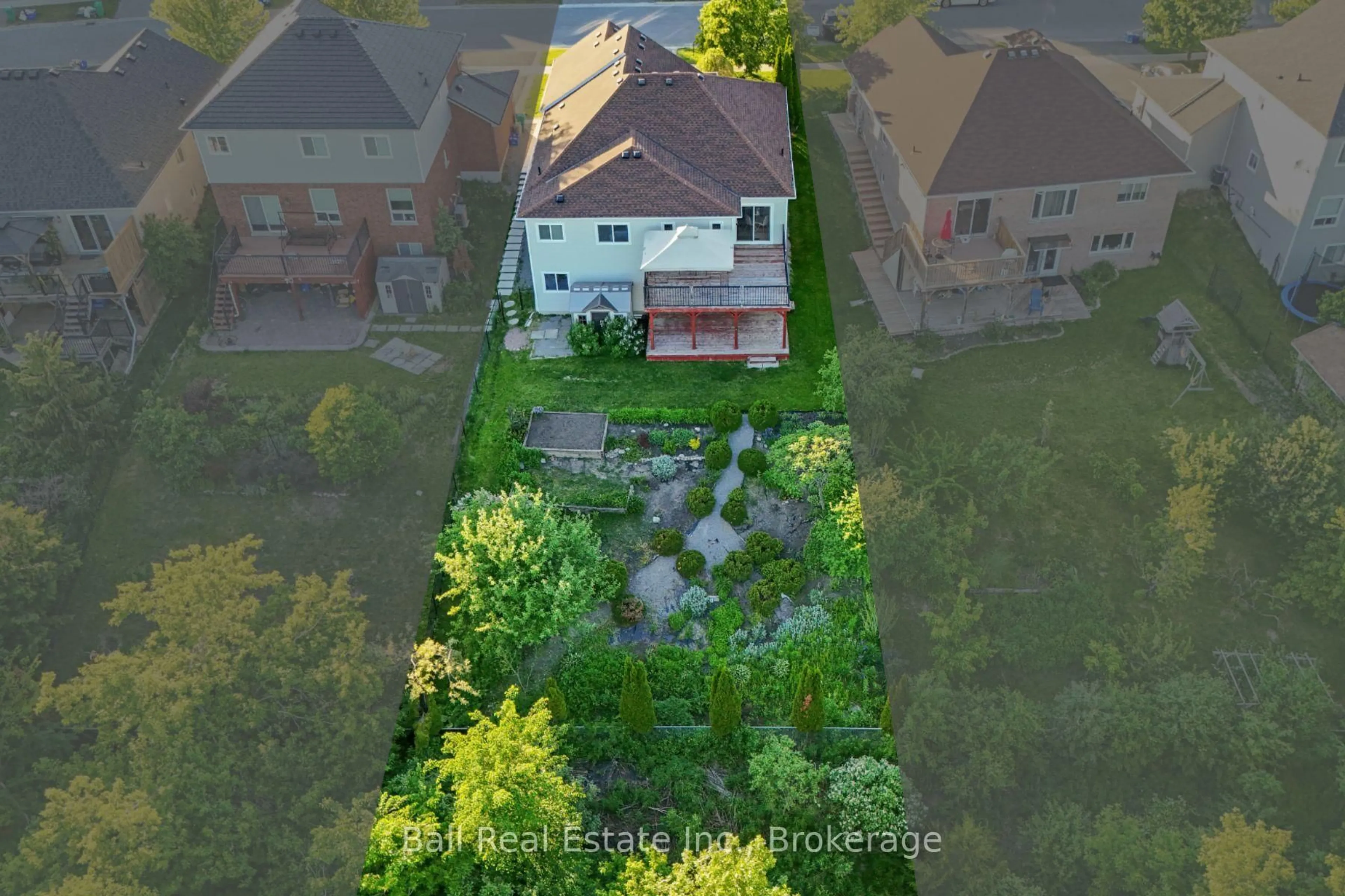 A pic from outside/outdoor area/front of a property/back of a property/a pic from drone, unknown for 235 Evans Dr, Peterborough Ontario K9H 7S6
