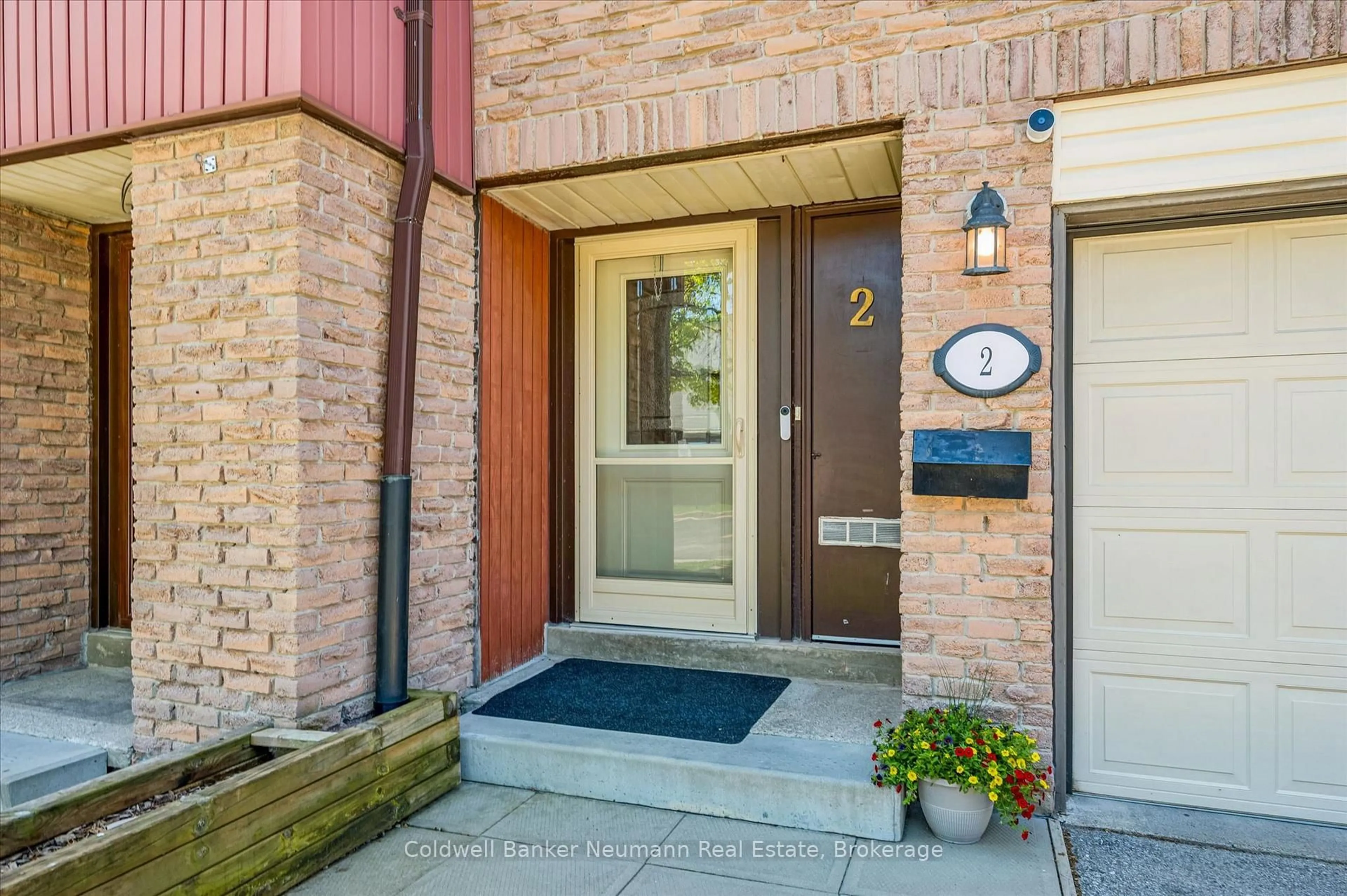 Indoor entryway for 2 Worton Ave #2, Guelph Ontario N1H 7C5