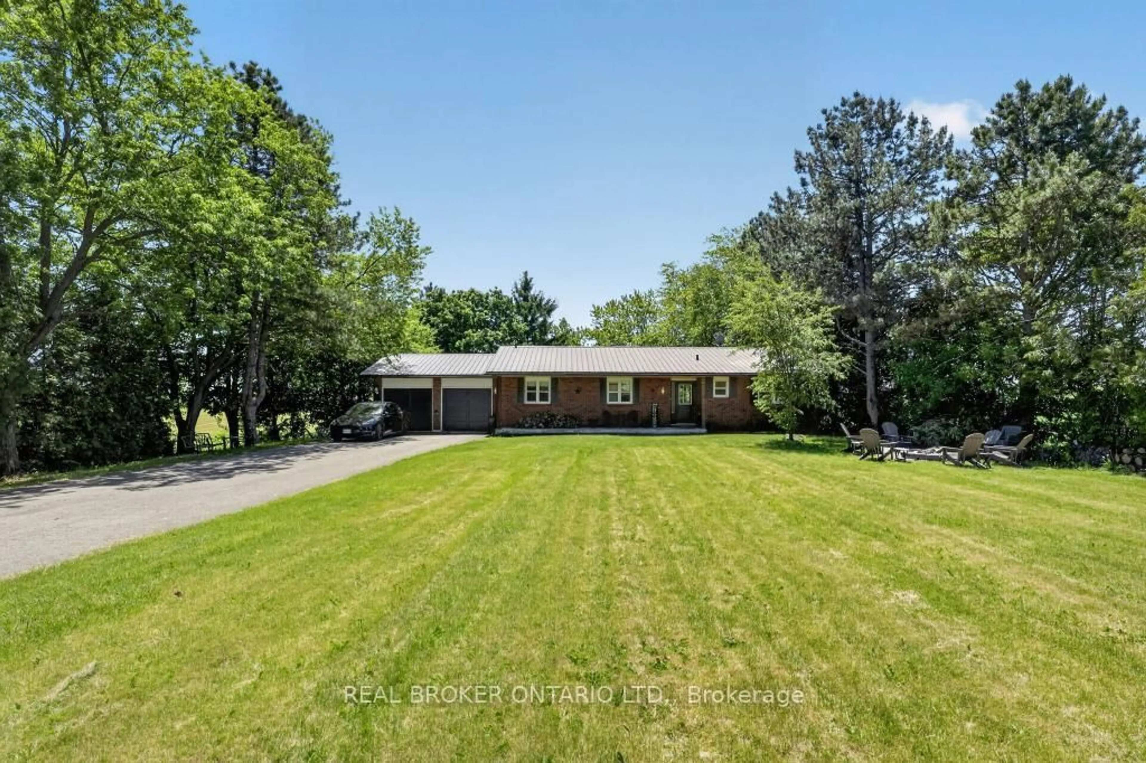 A pic from outside/outdoor area/front of a property/back of a property/a pic from drone, unknown for 6543 Chippewa Rd, Hamilton Ontario L0R 1W0