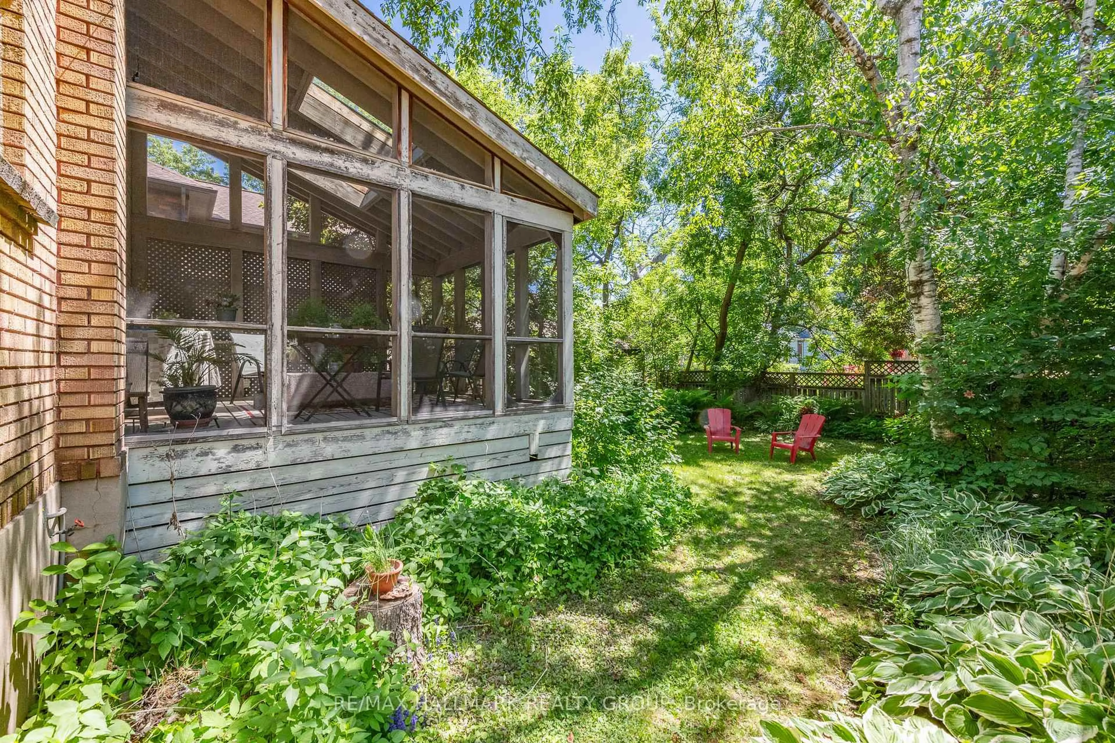 Patio, unknown for 68 Kenora St, Ottawa Ontario K1Y 3L1