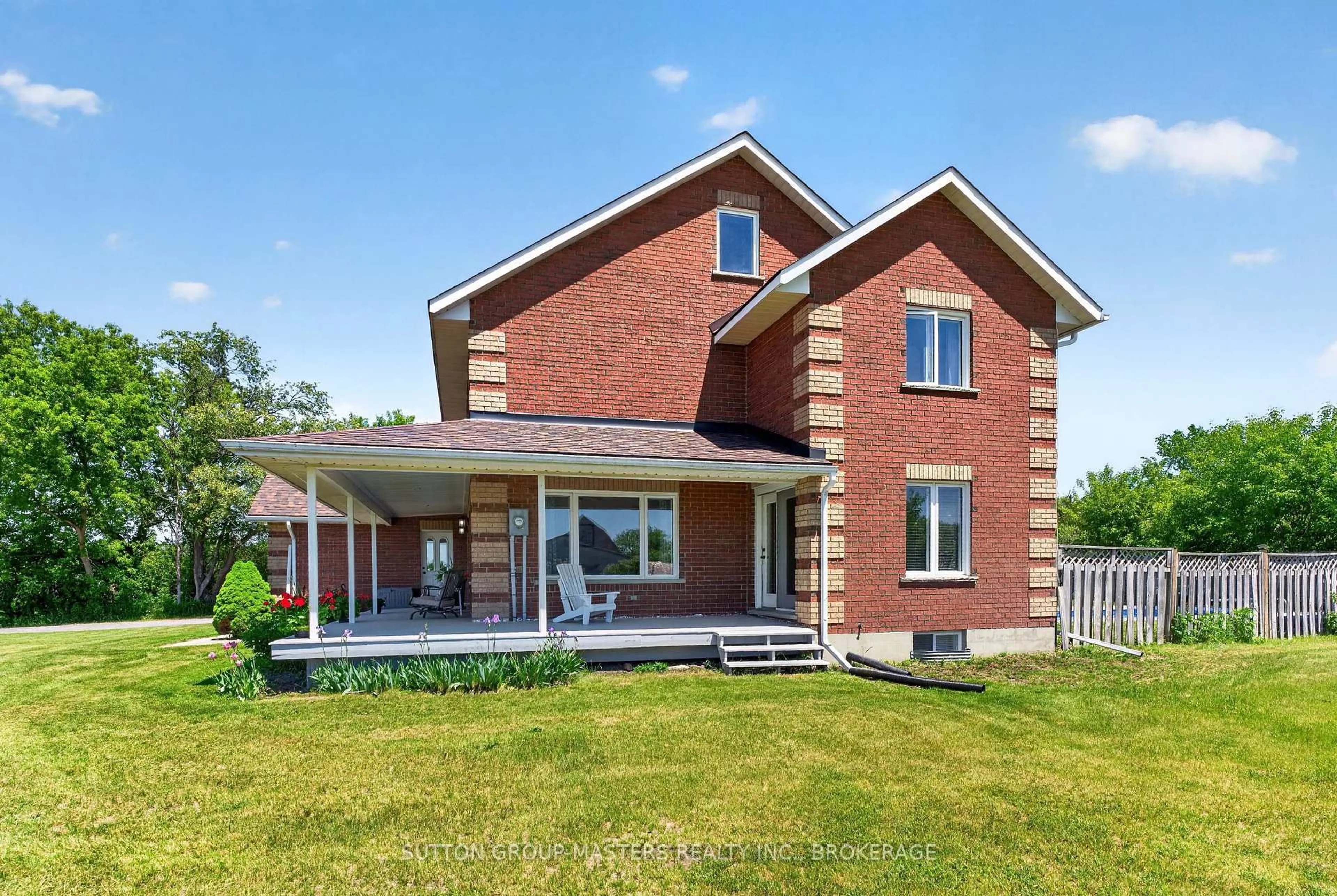 Home with brick exterior material, building for 1760 County Rd. 1 E Rd, Plantagenet Ontario K7R 3L2