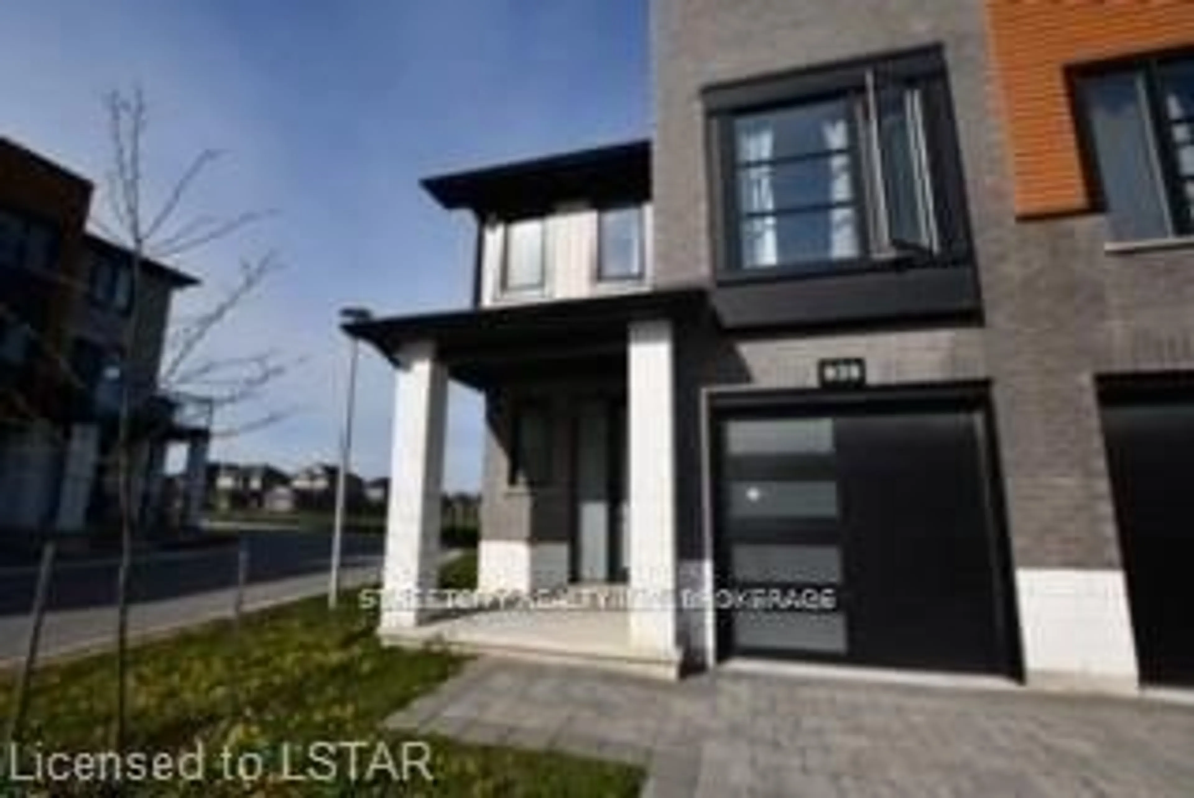 Home with brick exterior material, street for 939 West Village Sq, London North Ontario N6H 5J9