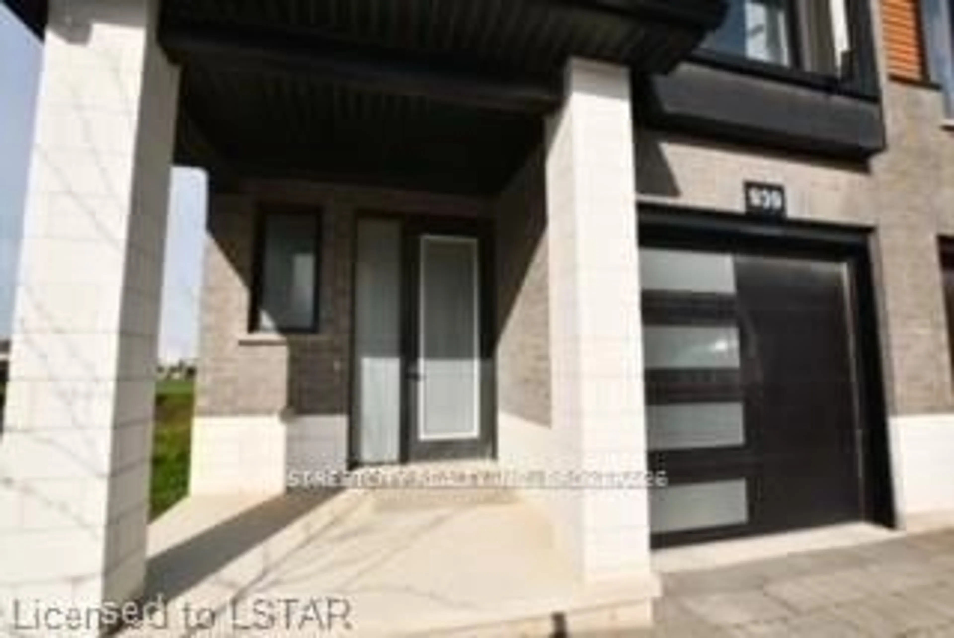 Unknown for 939 West Village Sq, London North Ontario N6H 5J9