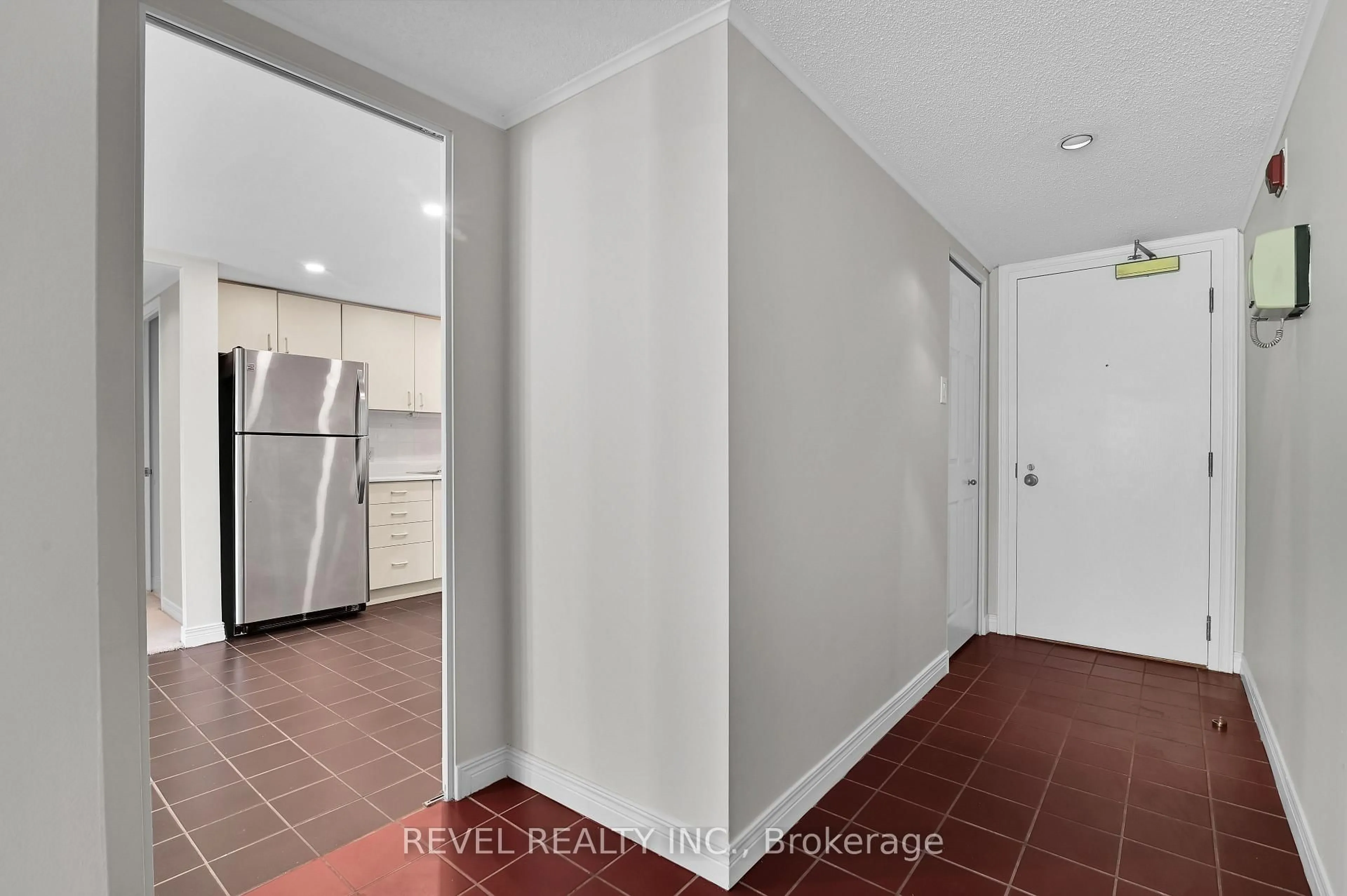 Unknown for 15 Murray St #301, Ottawa Ontario K1N 9M5