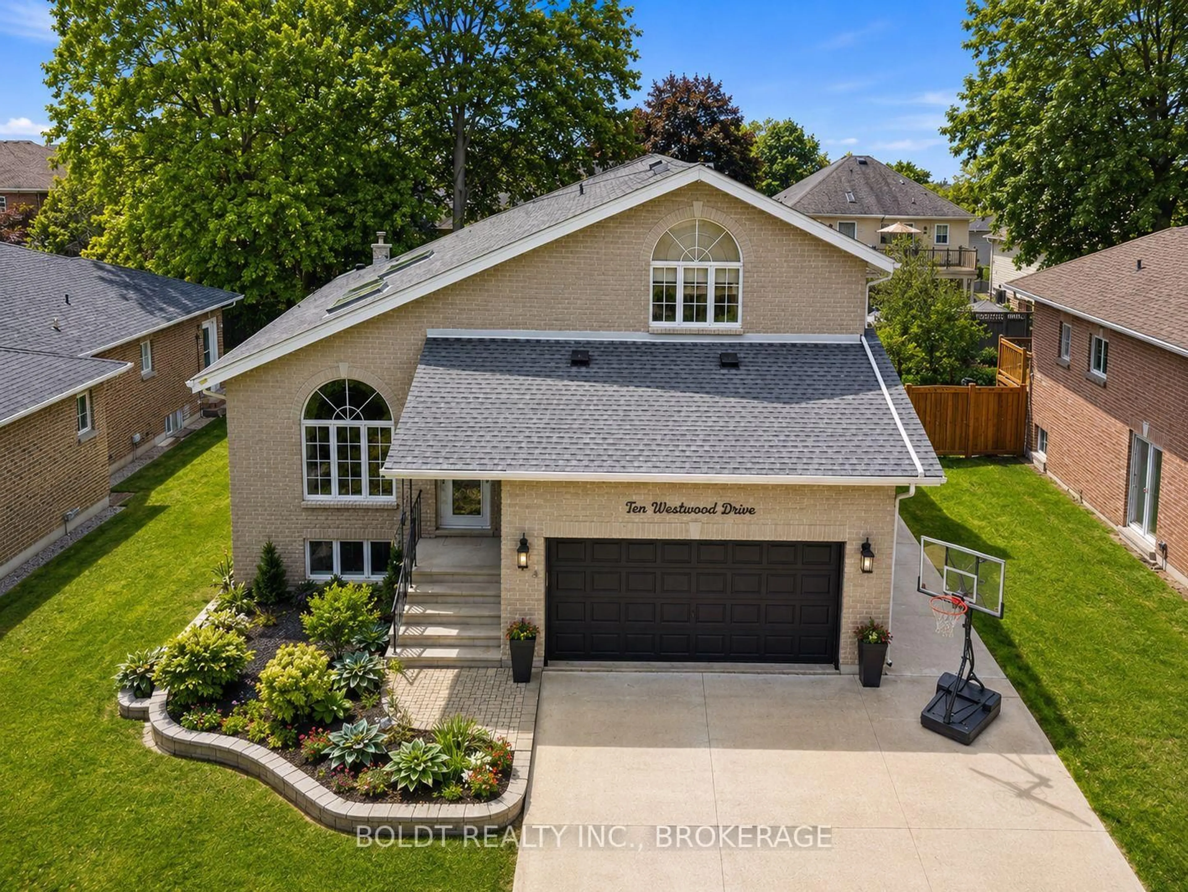Unknown for 10 Westwood Dr, Port Colborne Ontario L3K 6B8
