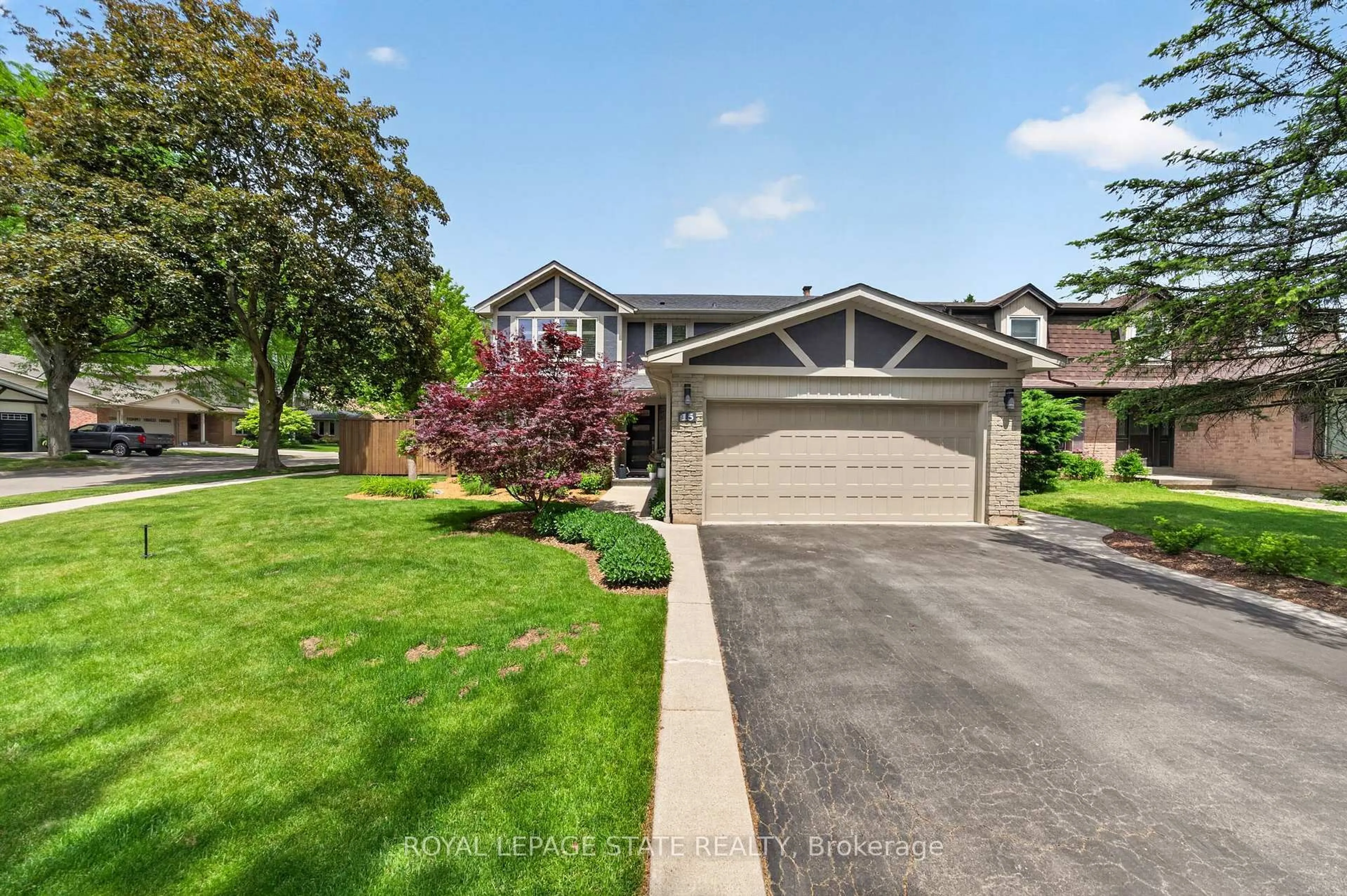 Home with vinyl exterior material, street for 15 Ravine Dr, Hamilton Ontario L9H 6K8