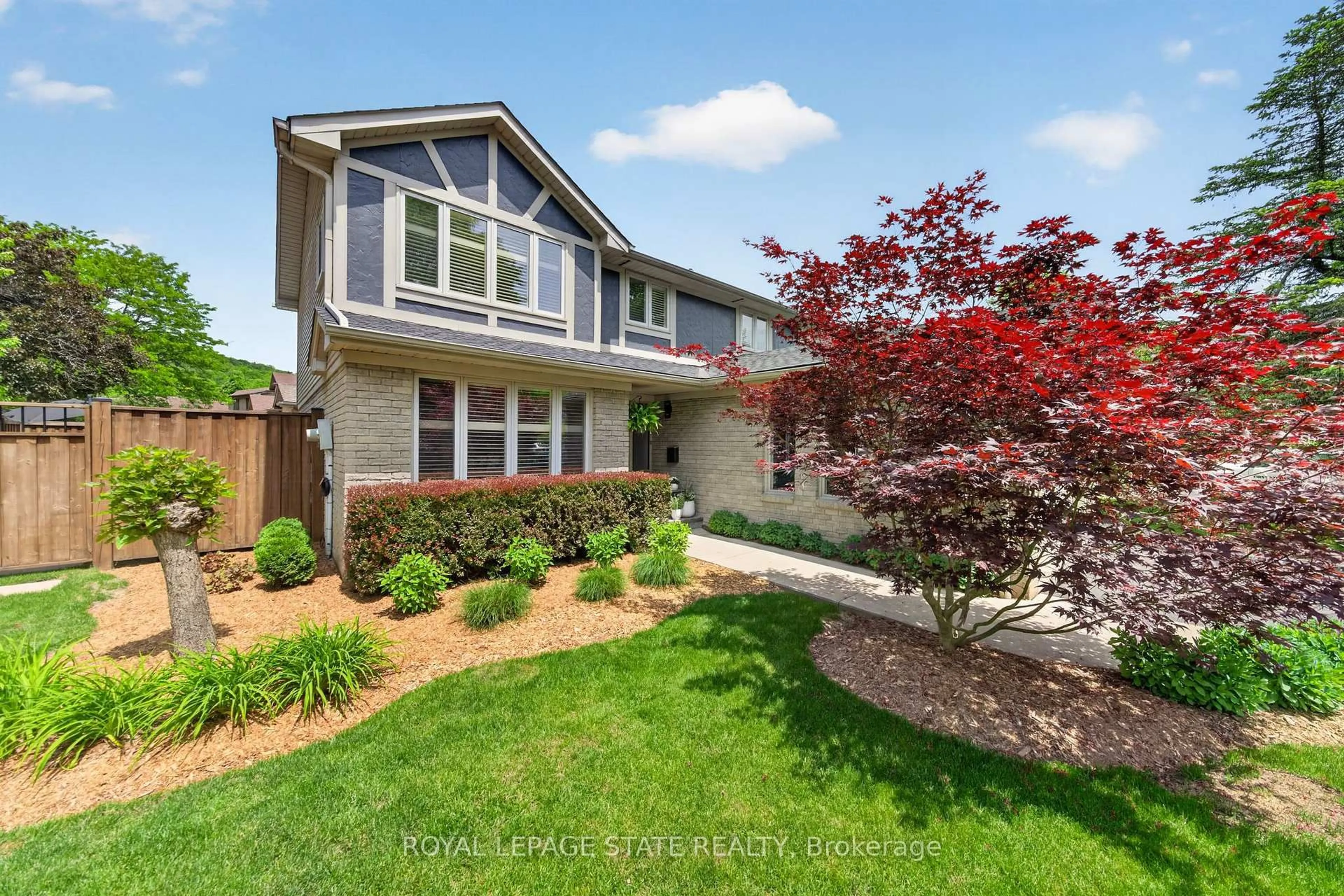 Unknown for 15 Ravine Dr, Hamilton Ontario L9H 6K8