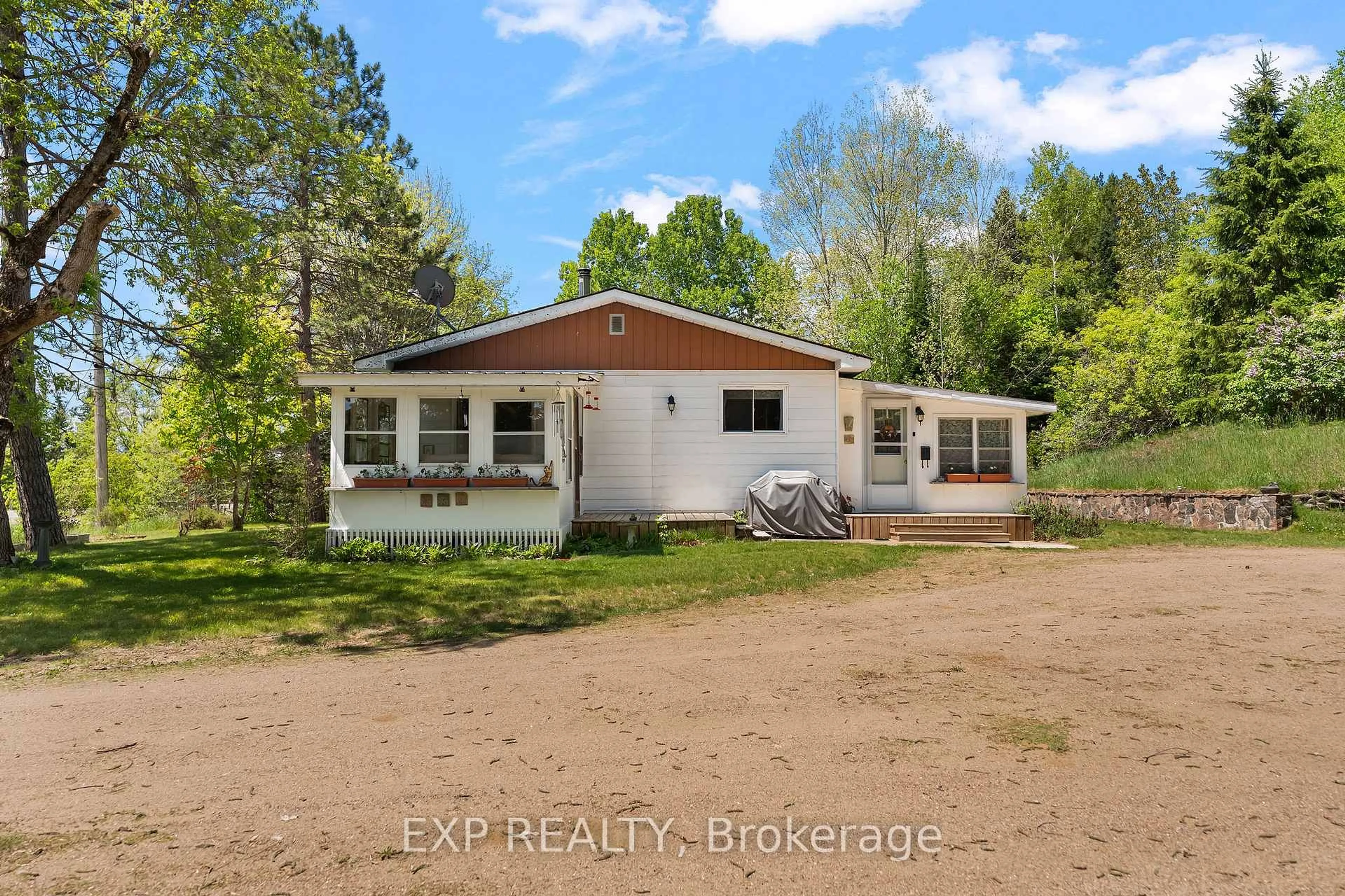A pic from outside/outdoor area/front of a property/back of a property/a pic from drone, unknown for 3672 Palmer Rd, Palmer Rapids Ontario K0J 2E0