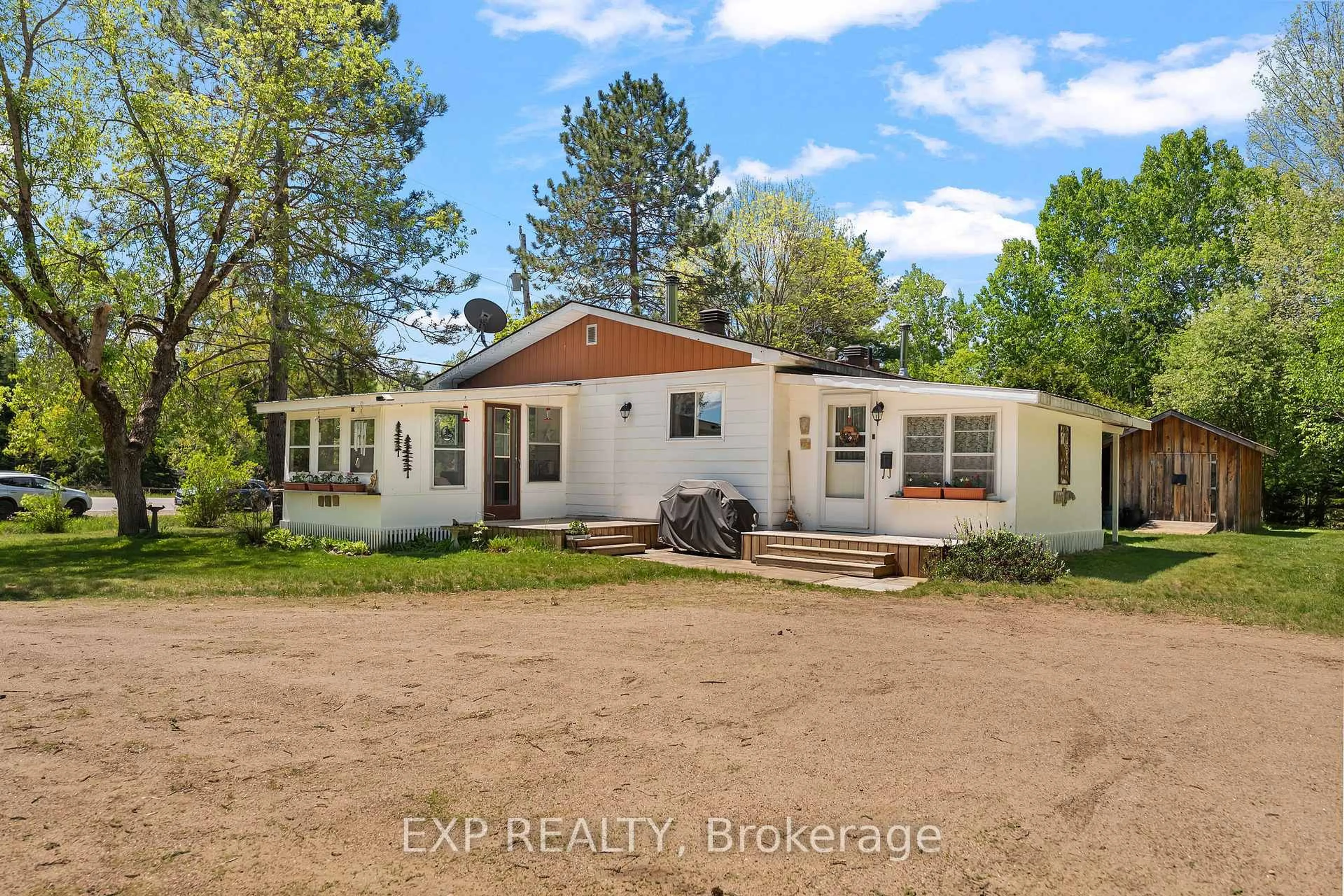 A pic from outside/outdoor area/front of a property/back of a property/a pic from drone, unknown for 3672 Palmer Rd, Palmer Rapids Ontario K0J 2E0
