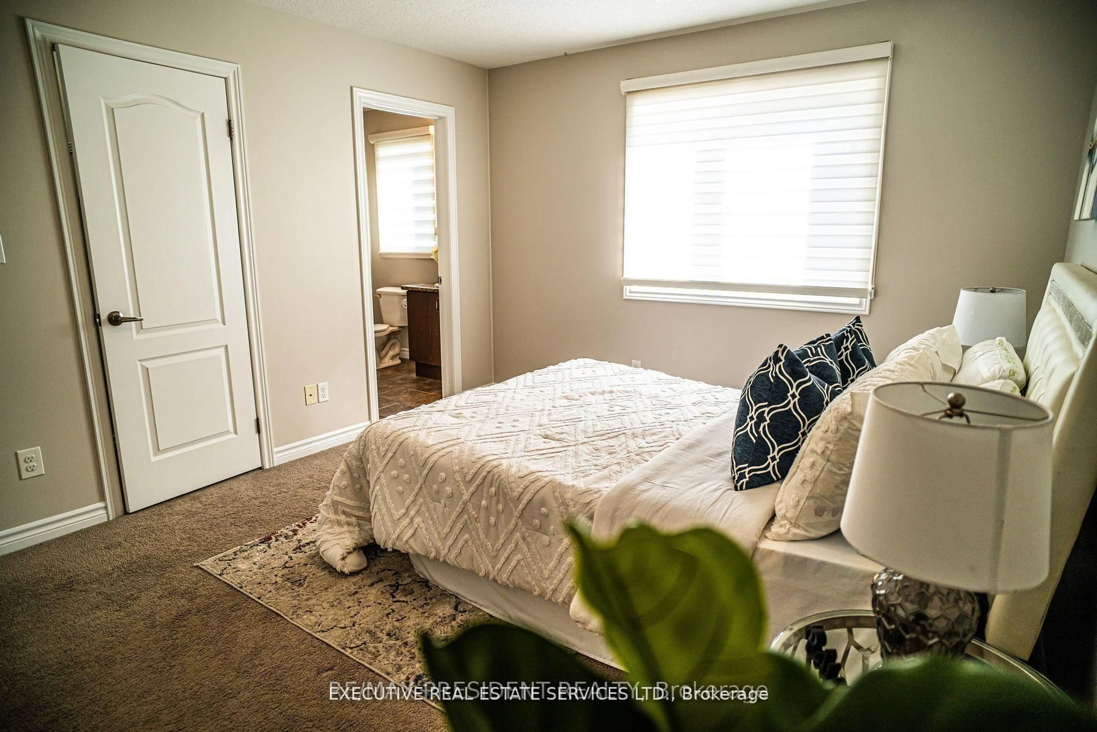 Bedroom with bed, unknown for 700 Spitfire St, Woodstock Ontario N4T 0B1