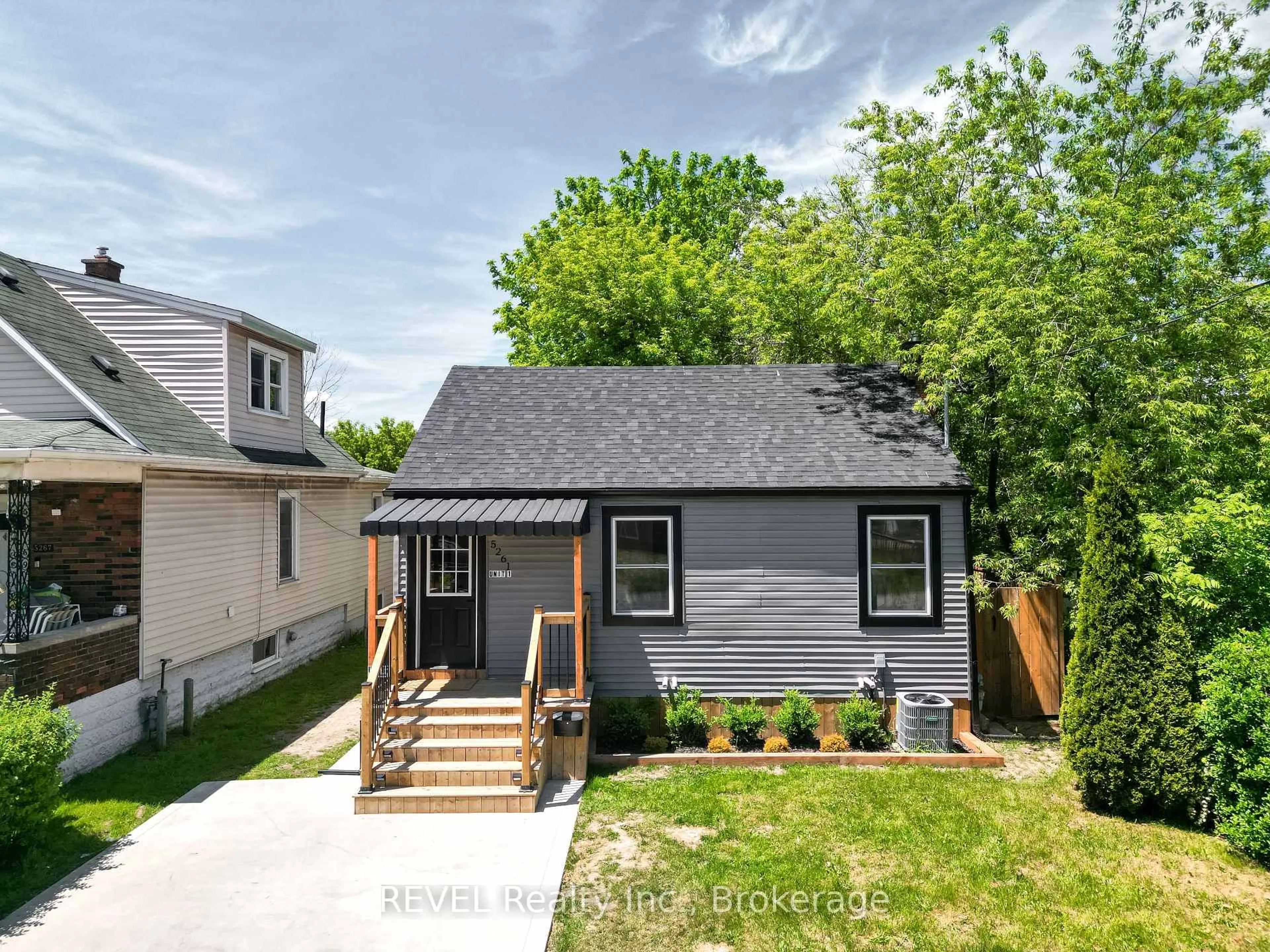 Unknown for 5261 BUCHANAN Ave, Niagara Falls Ontario L2E 5A7