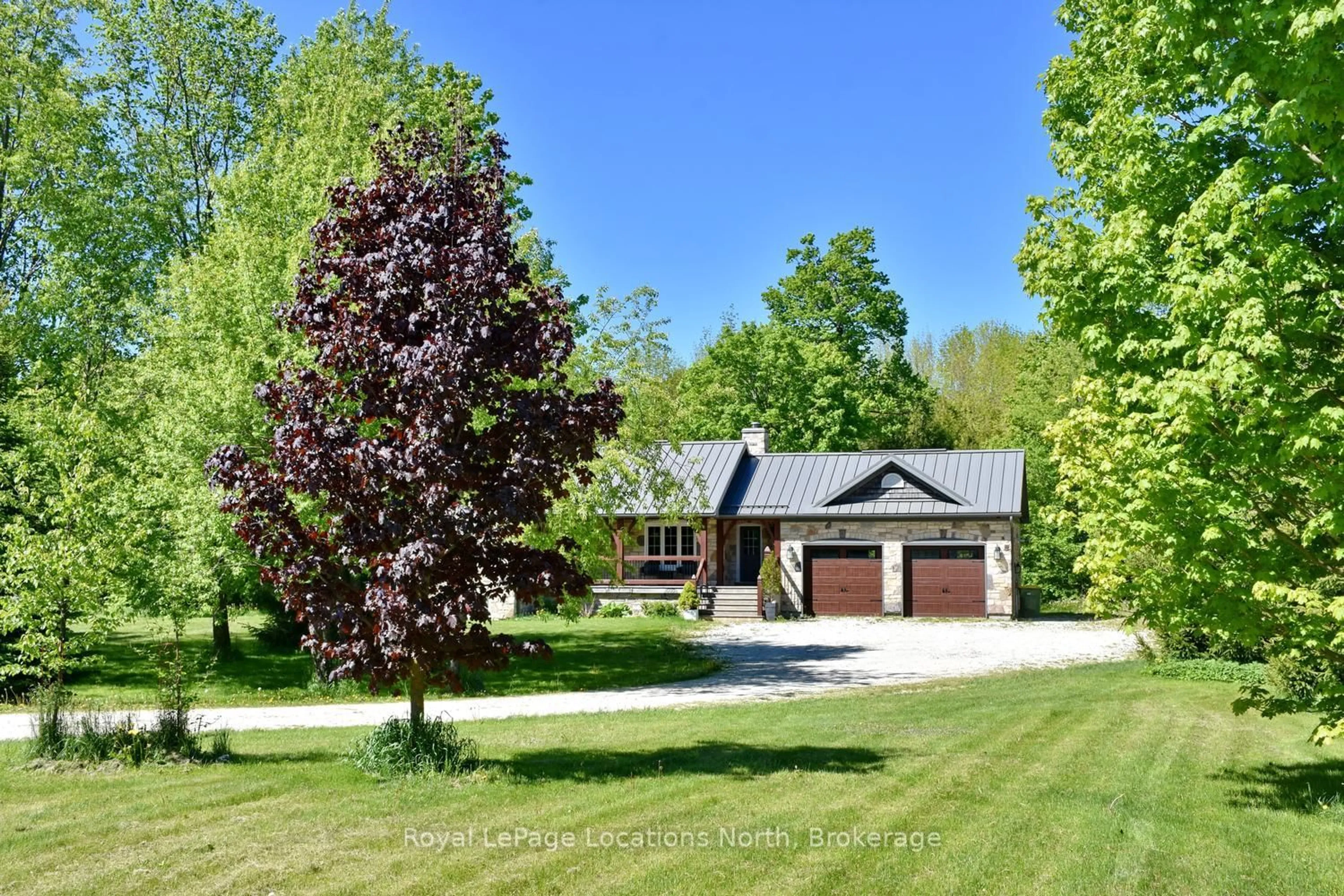 Unknown for 104 INGLIS Dr, Grey Highlands Ontario N0C 1M0
