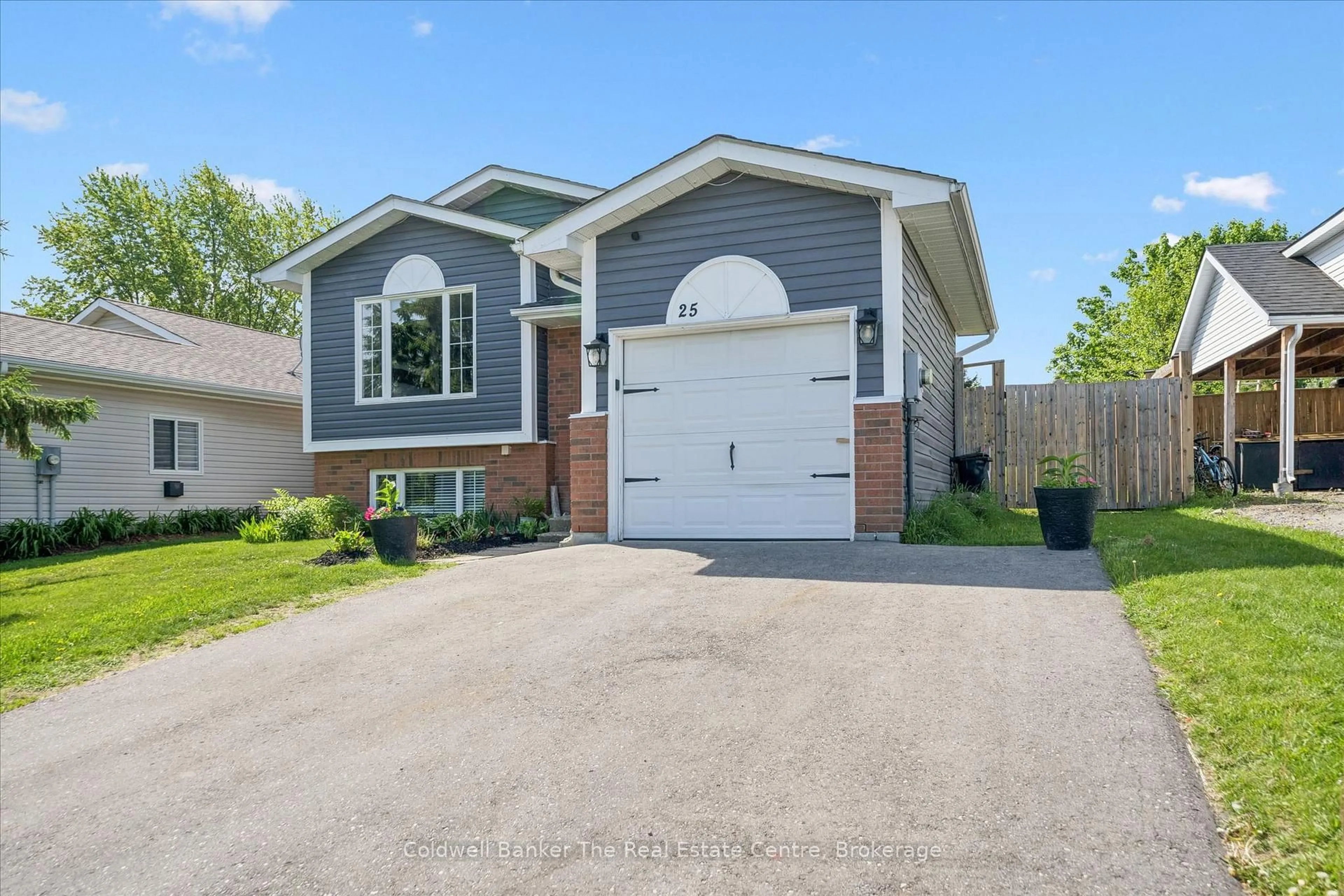 Unknown for 25 Lankin Ave, Bracebridge Ontario P1L 1Y4