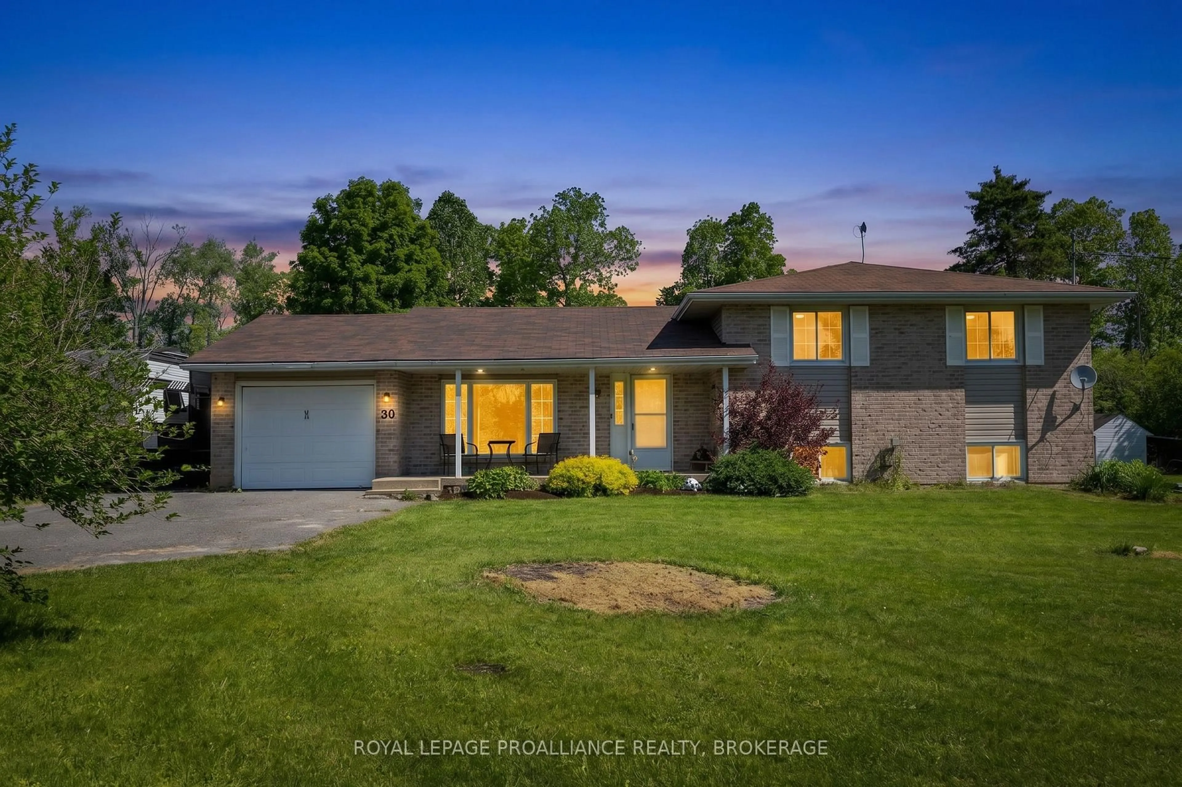 Unknown for 1963 Keeley Rd, Sydenham Ontario K0H 2T0