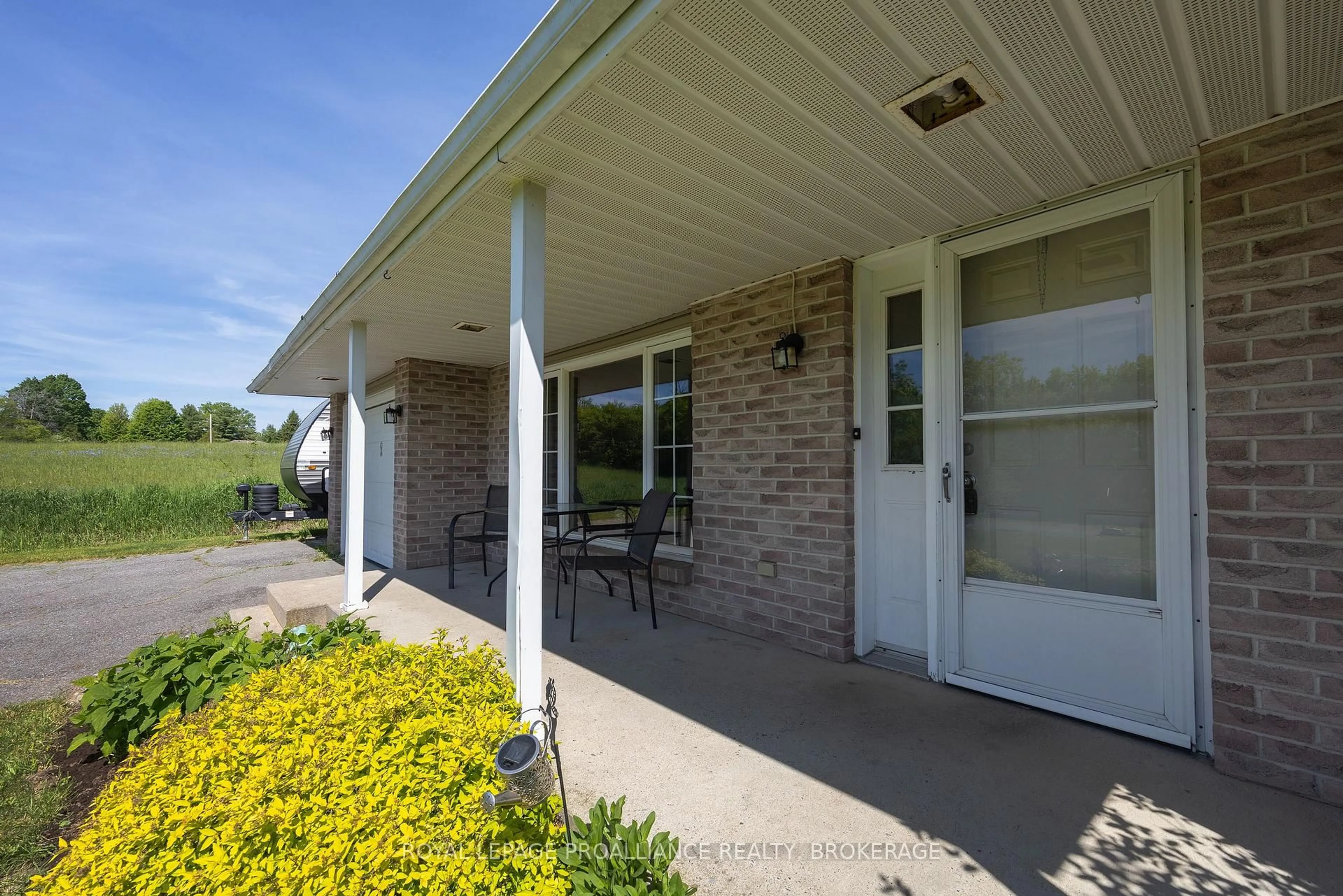 Unknown for 1963 Keeley Rd, Sydenham Ontario K0H 2T0