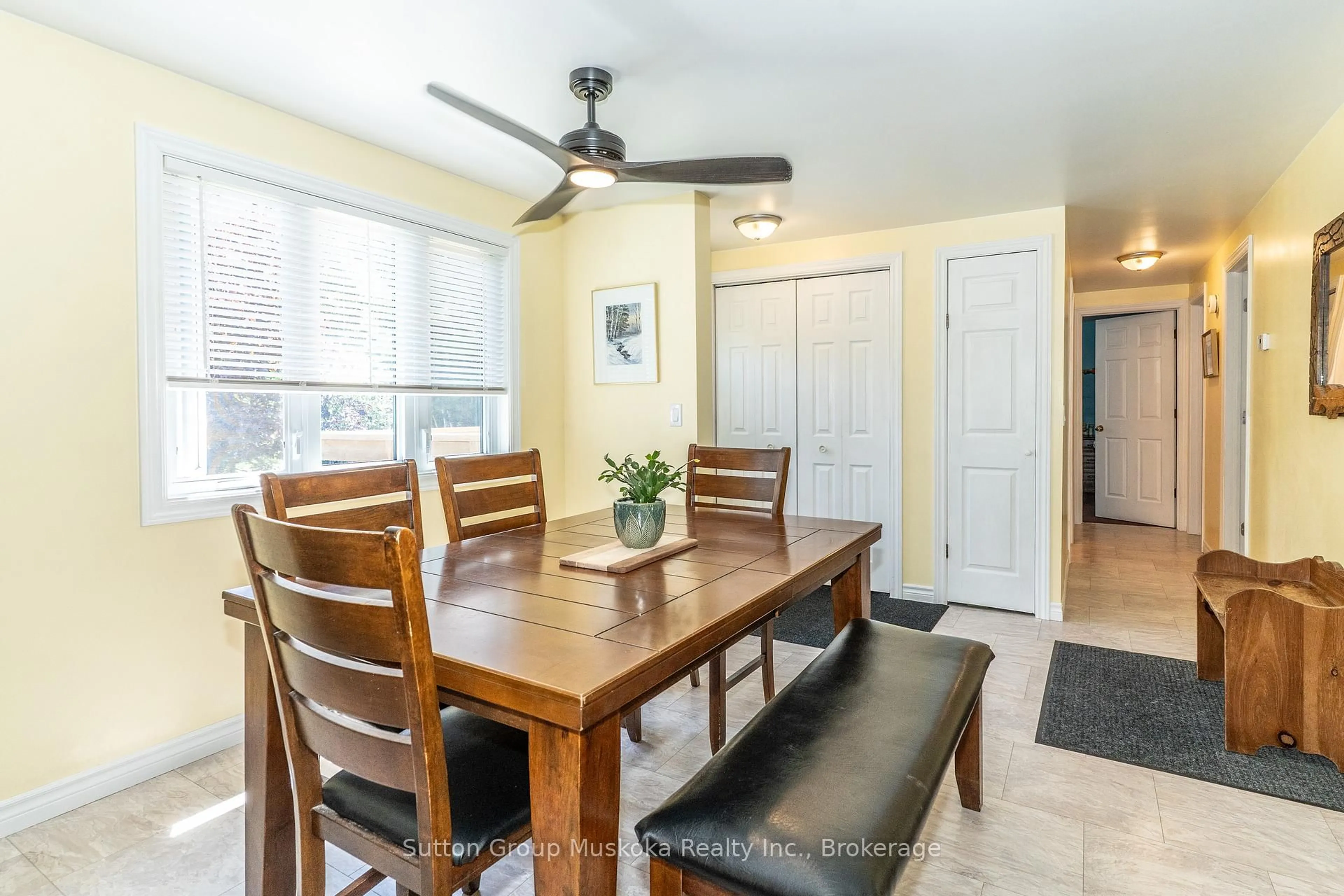 Dining room, unknown for 1467 North Mary Lake Rd, Huntsville Ontario P1H 2J3