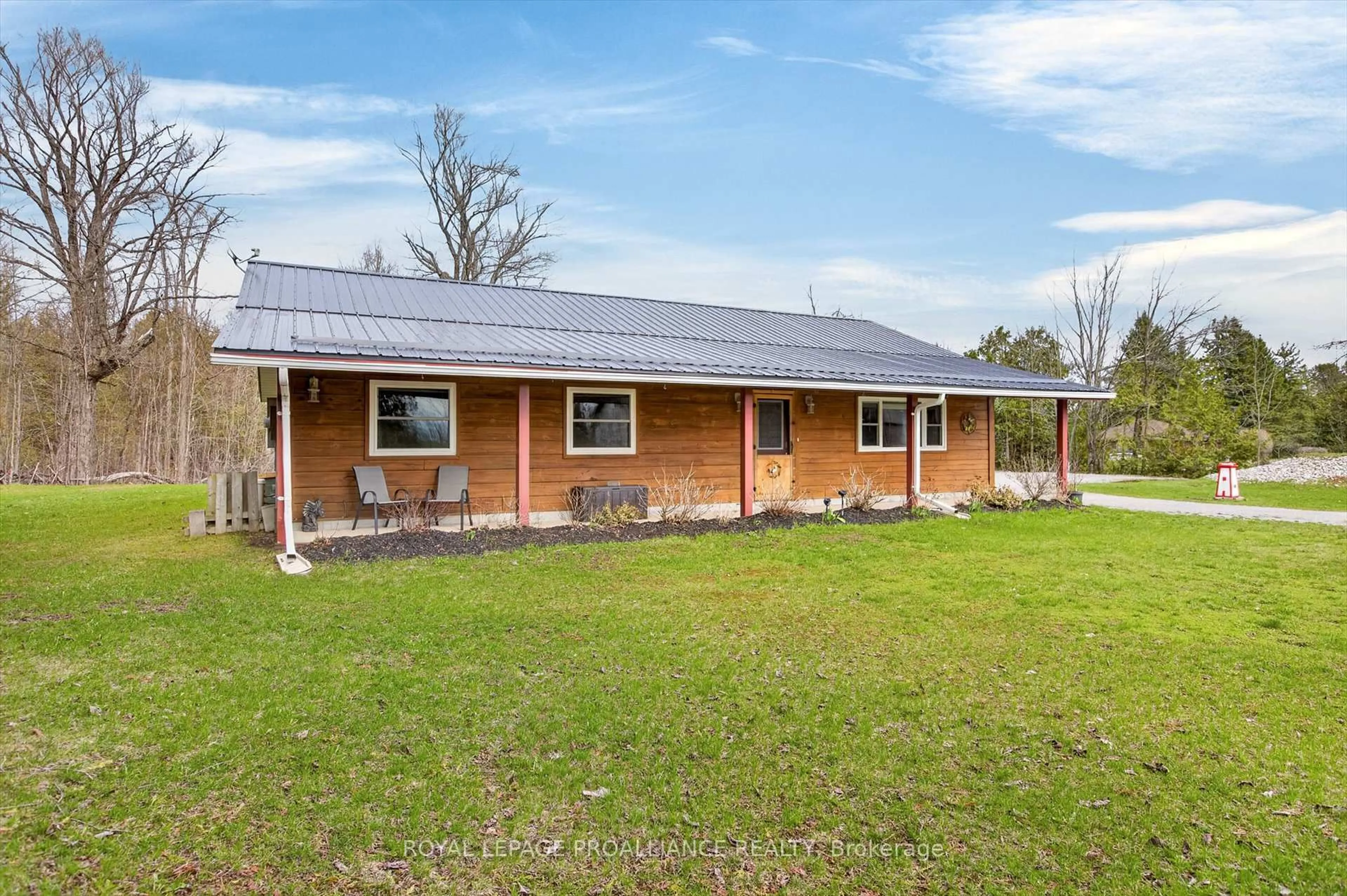 A pic from outside/outdoor area/front of a property/back of a property/a pic from drone, building for 244 Flynn's Rd, Trent Lakes Ontario K0L 1J0