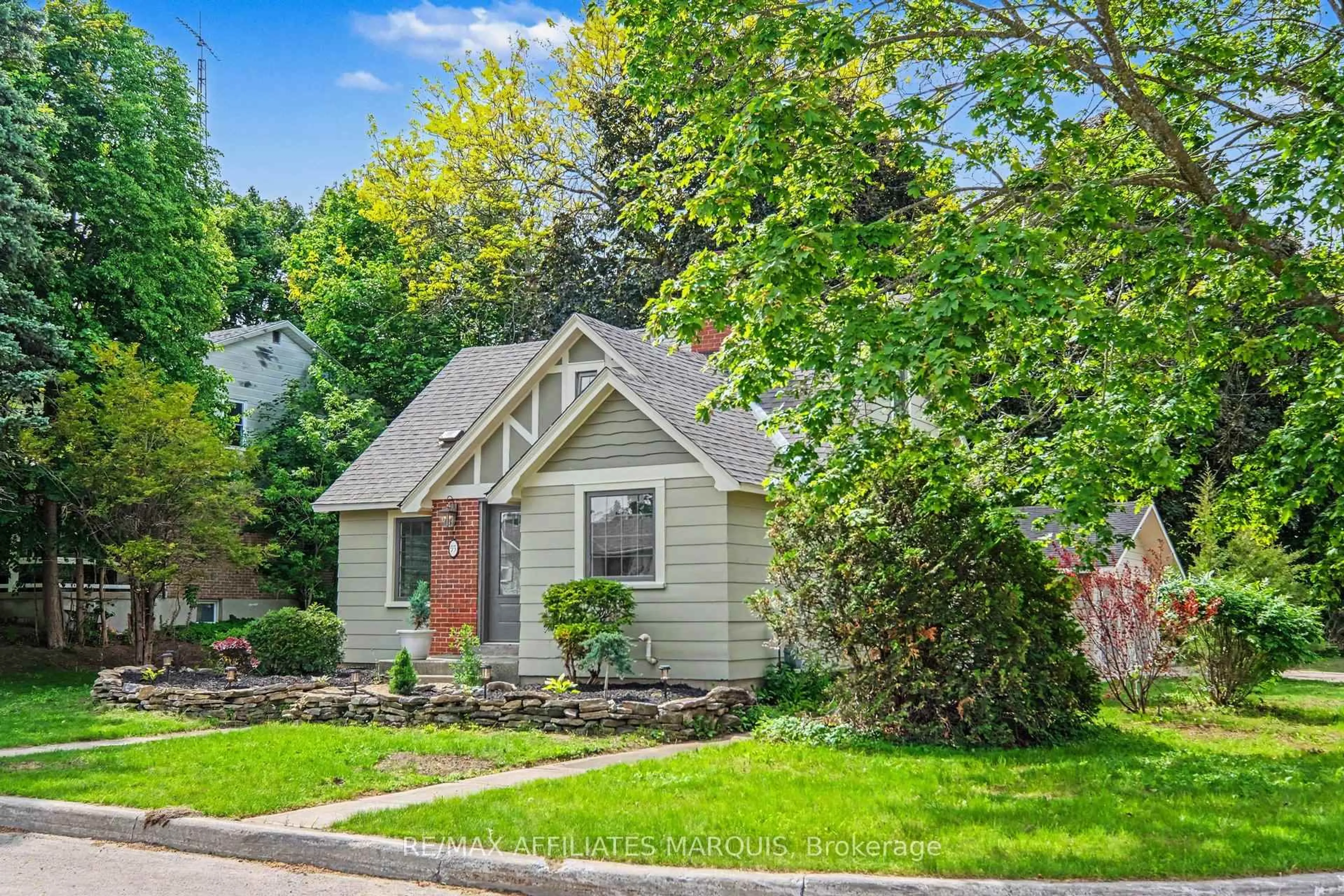 Home with brick exterior material, street for 55 Church St, Smiths Falls Ontario K7A 1R1