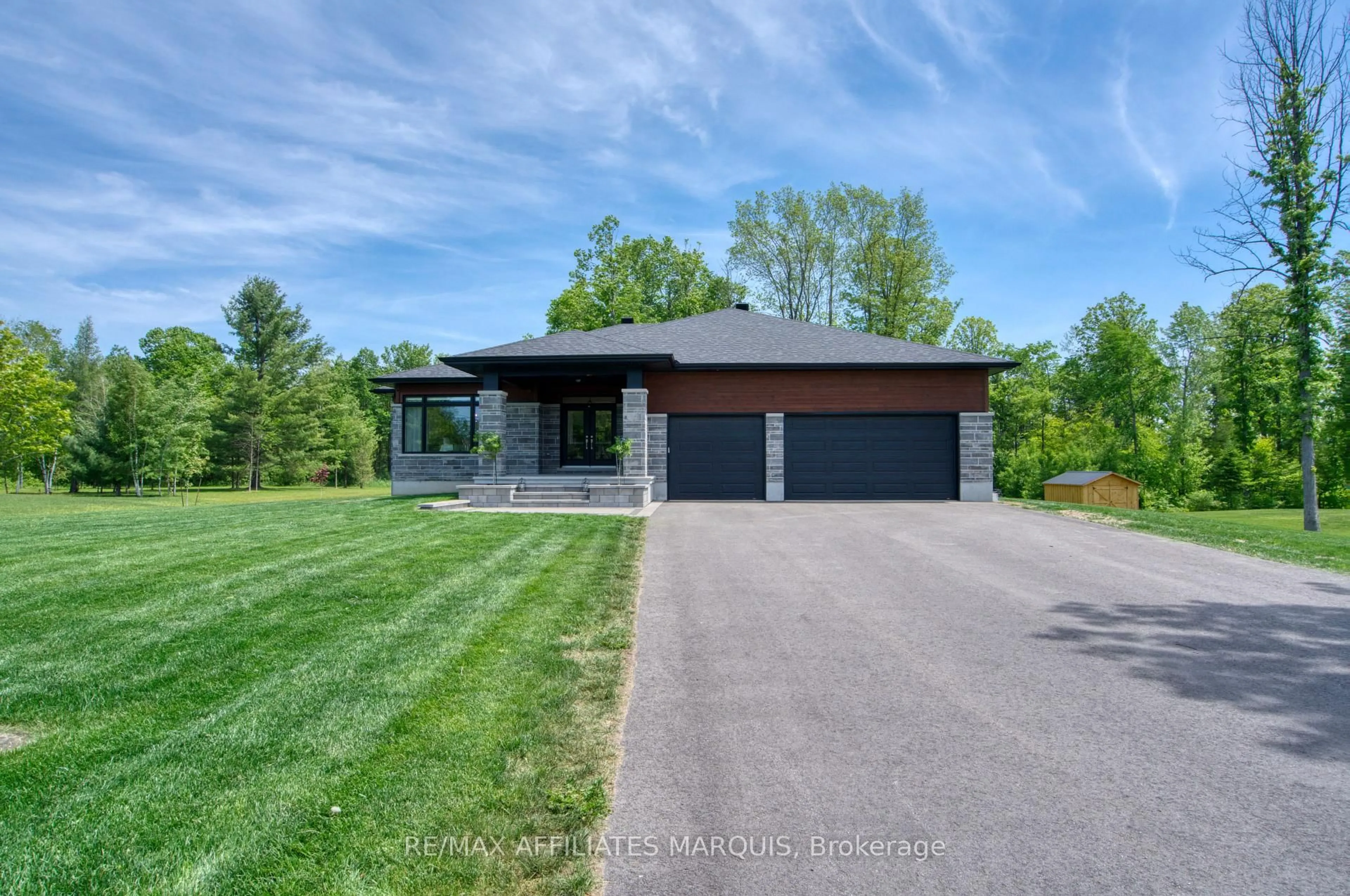 Home with brick exterior material, unknown for 27 Diane Dr, Rideau Lakes Ontario K7A 4S5