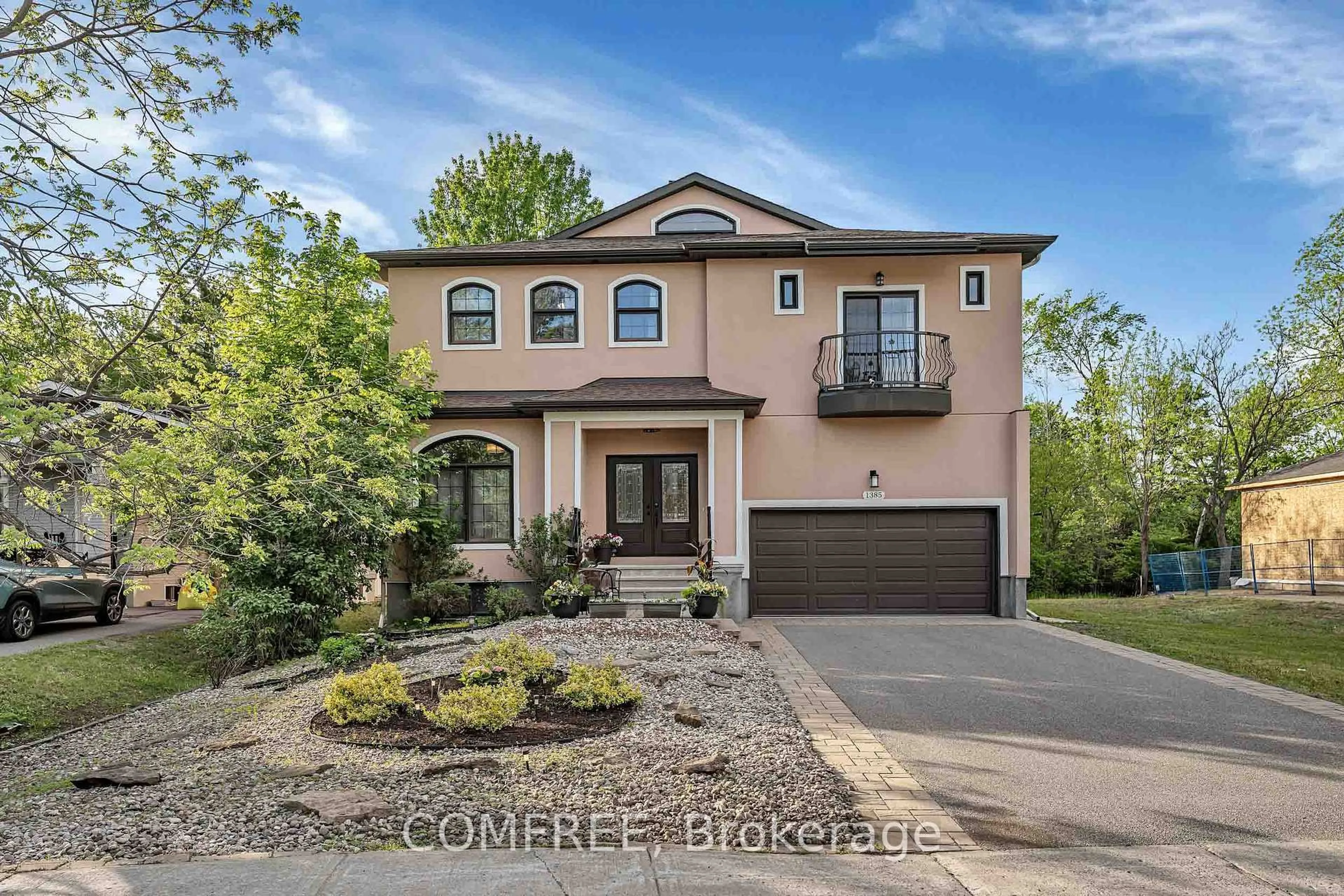 Home with brick exterior material, street for 1385 McMahon Ave, Ottawa Ontario K1T 1C2