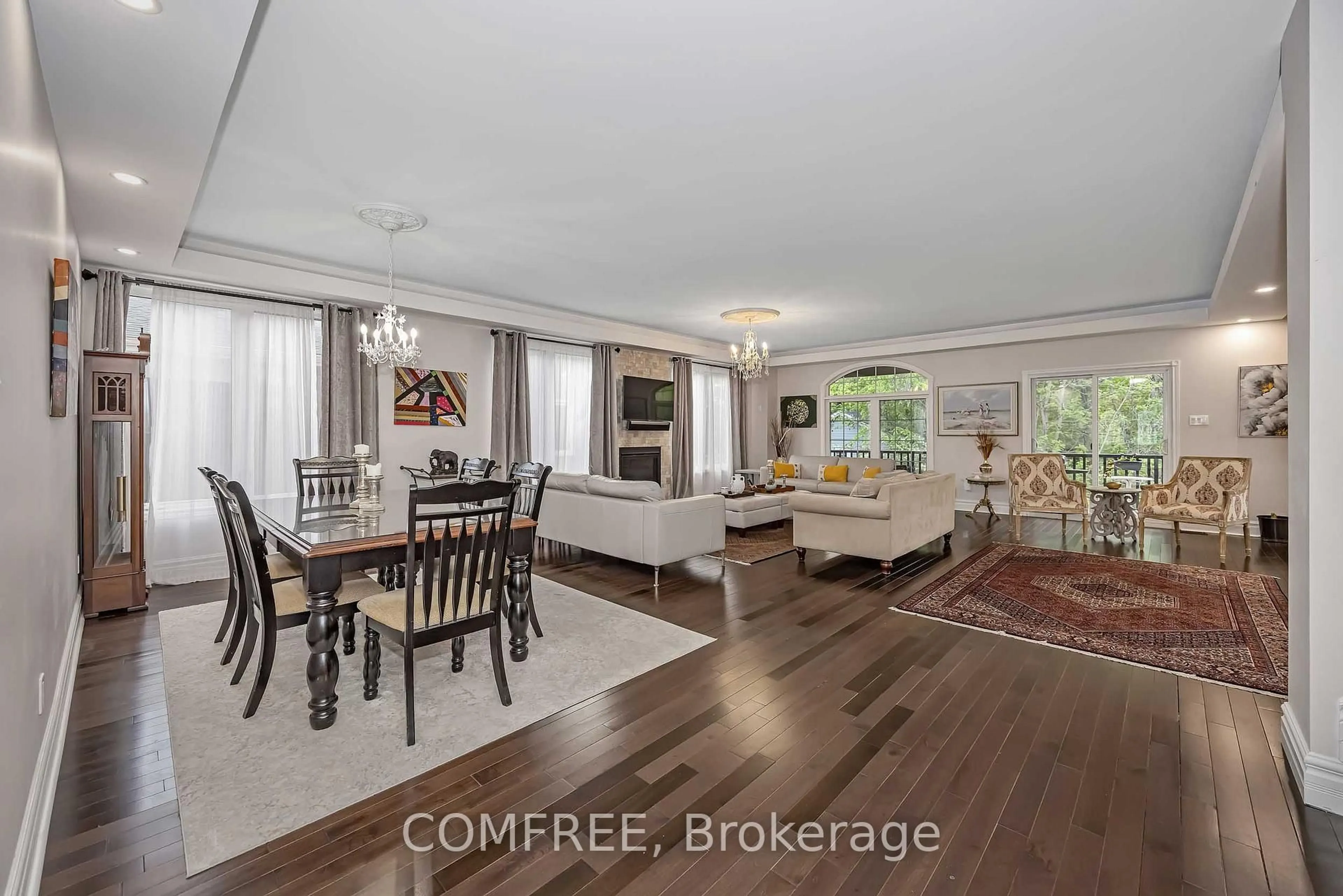 Living room with furniture, wood/laminate floor for 1385 McMahon Ave, Ottawa Ontario K1T 1C2