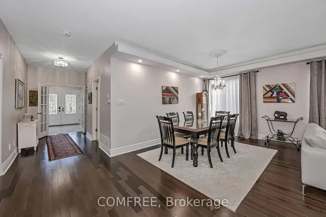 1385 McMahon Ave, Ottawa 5