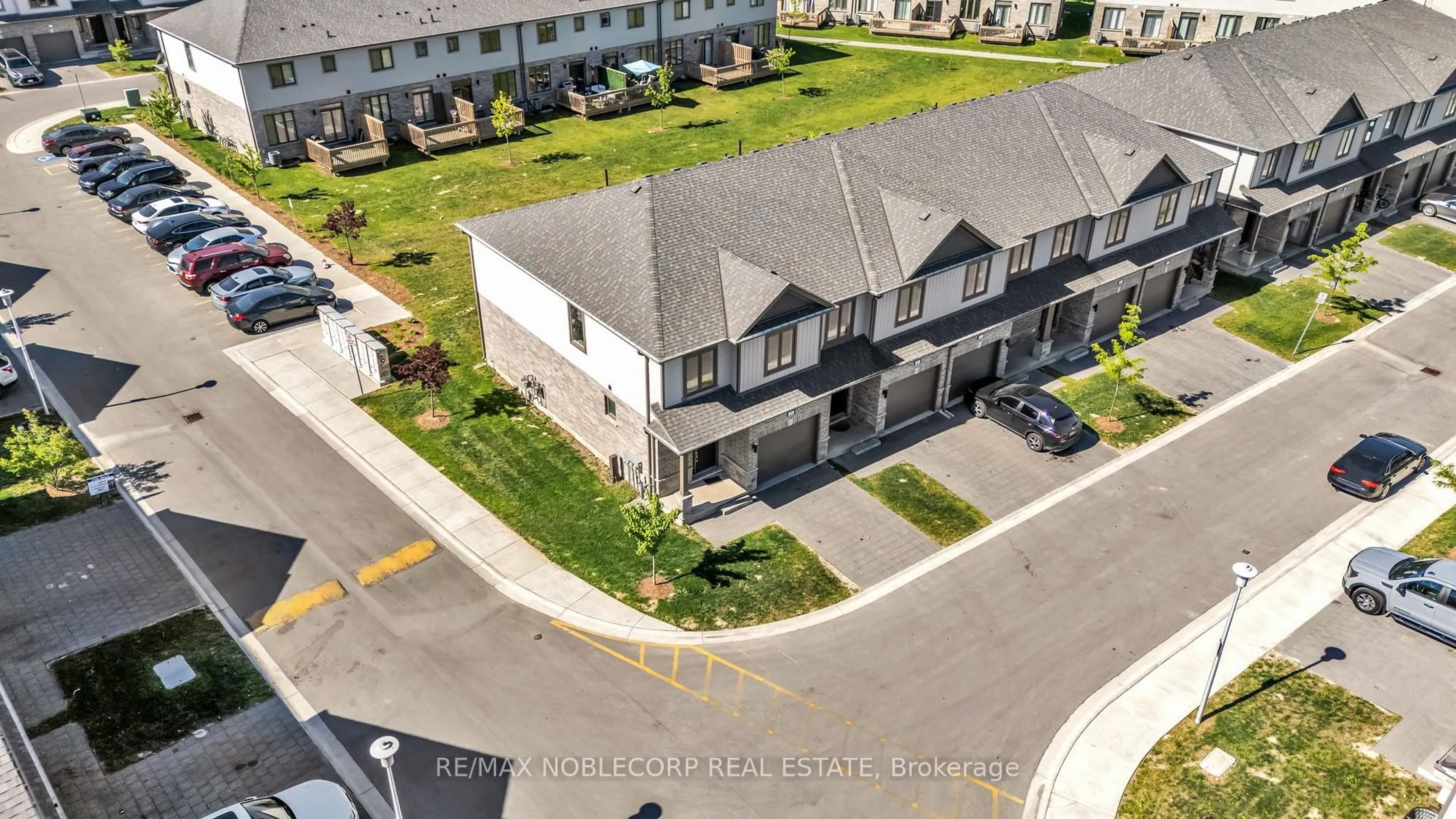 A pic from outside/outdoor area/front of a property/back of a property/a pic from drone, street for 745 Chelton Rd, London South Ontario N6M 0A2
