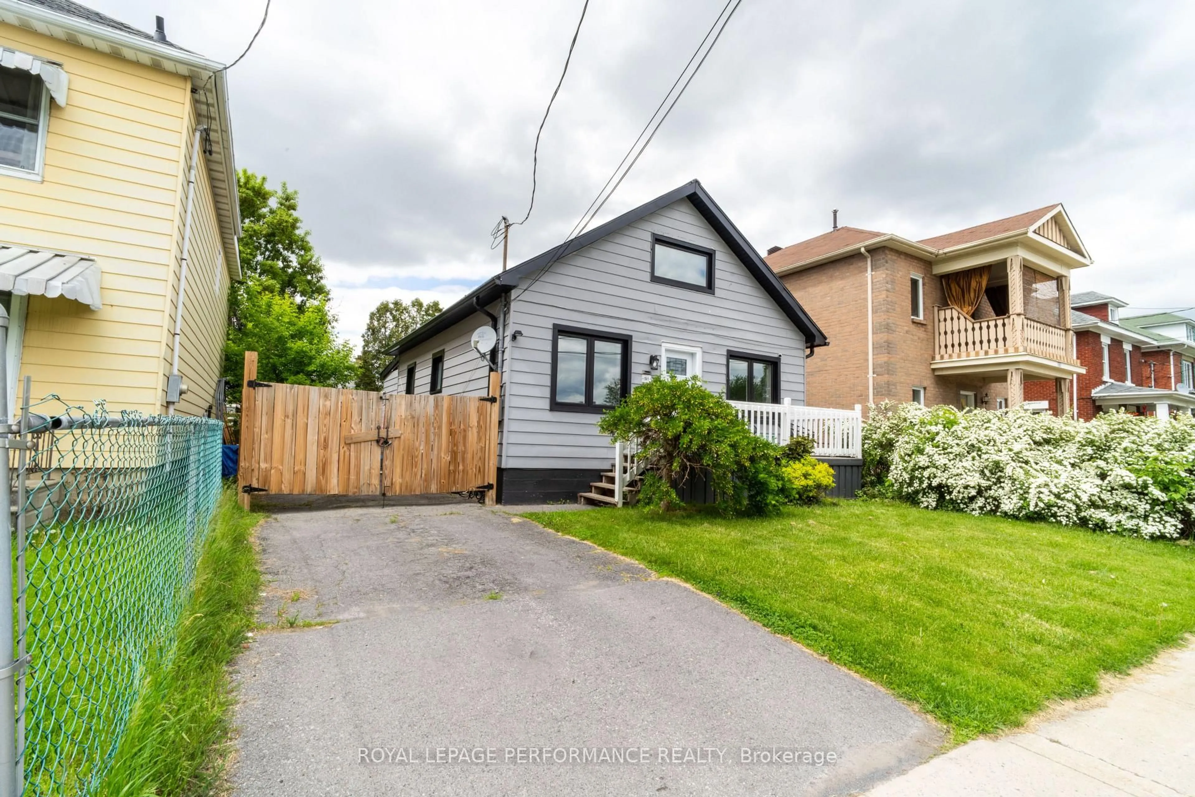 A pic from outside/outdoor area/front of a property/back of a property/a pic from drone, street for 141 Chevrier Ave, Cornwall Ontario K6H 1R9