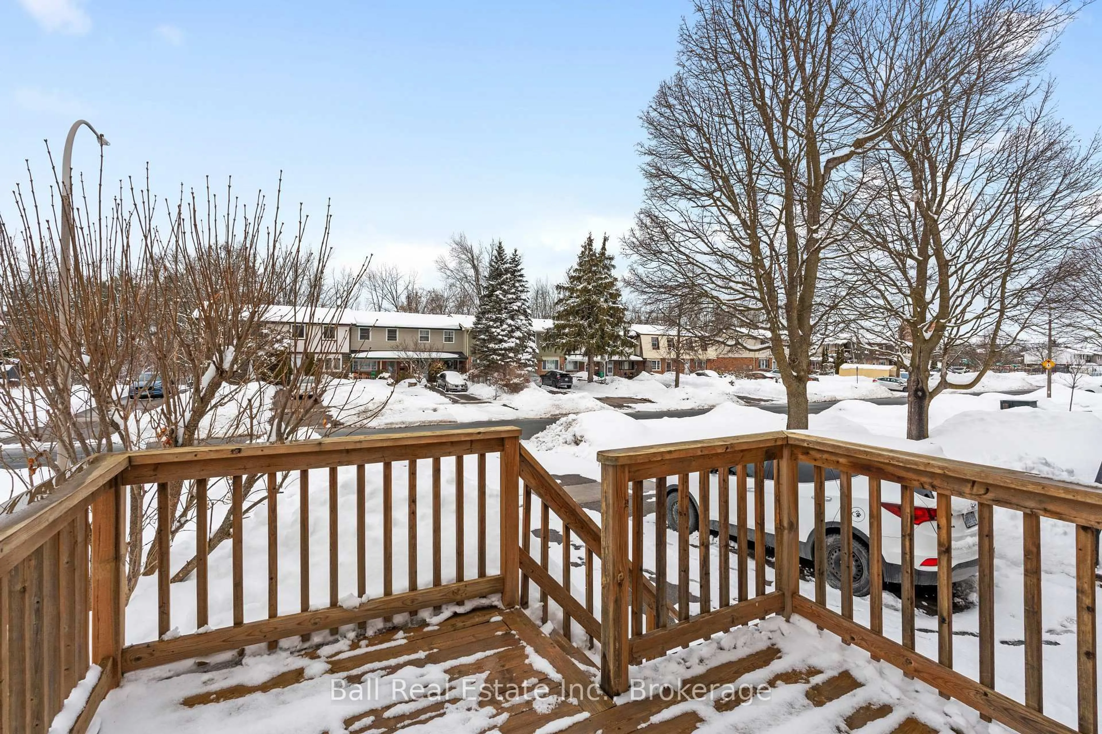 Patio, unknown for 2048 Walker Ave, Peterborough Ontario K9L 1S1