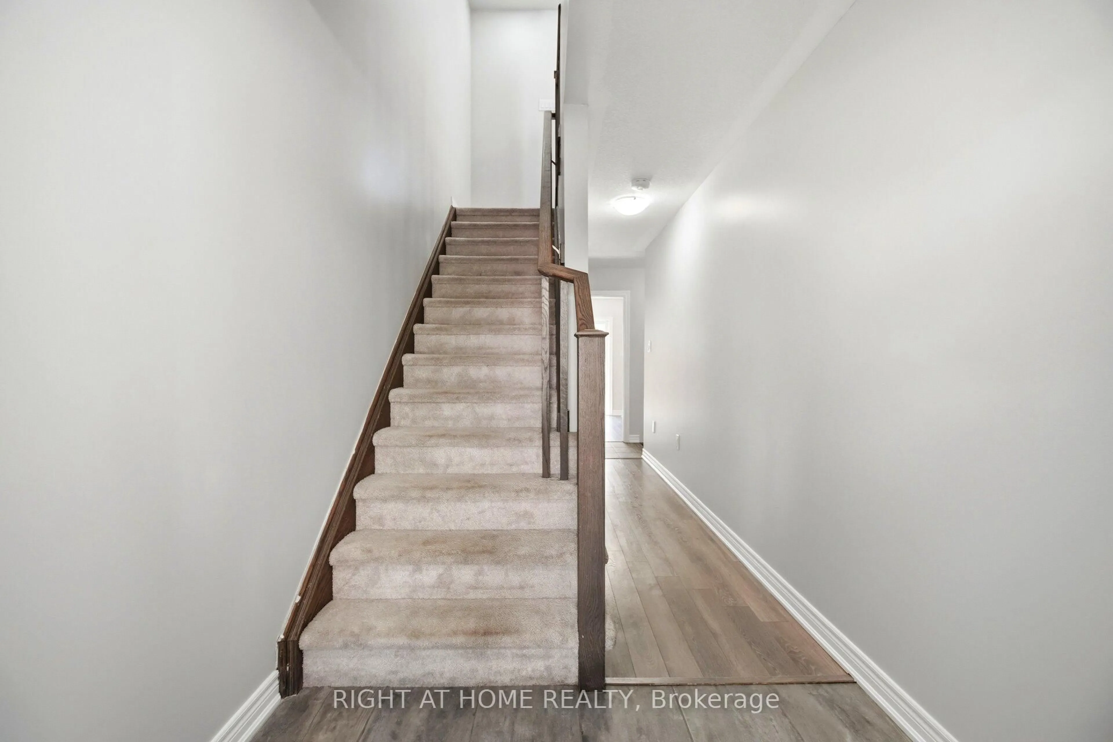 Stairs for 8 Rapids Lane, Hamilton Ontario L8K 0A3