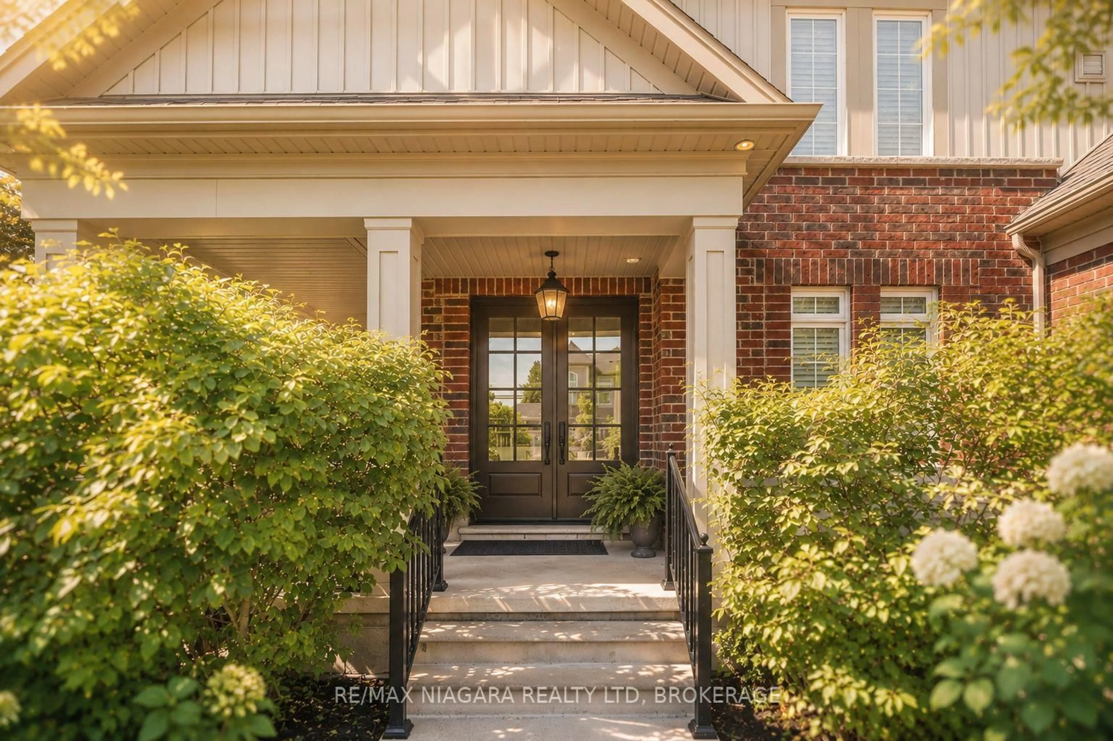 Home with brick exterior material, street for 110 John St, Niagara-on-the-Lake Ontario L0S 1J0