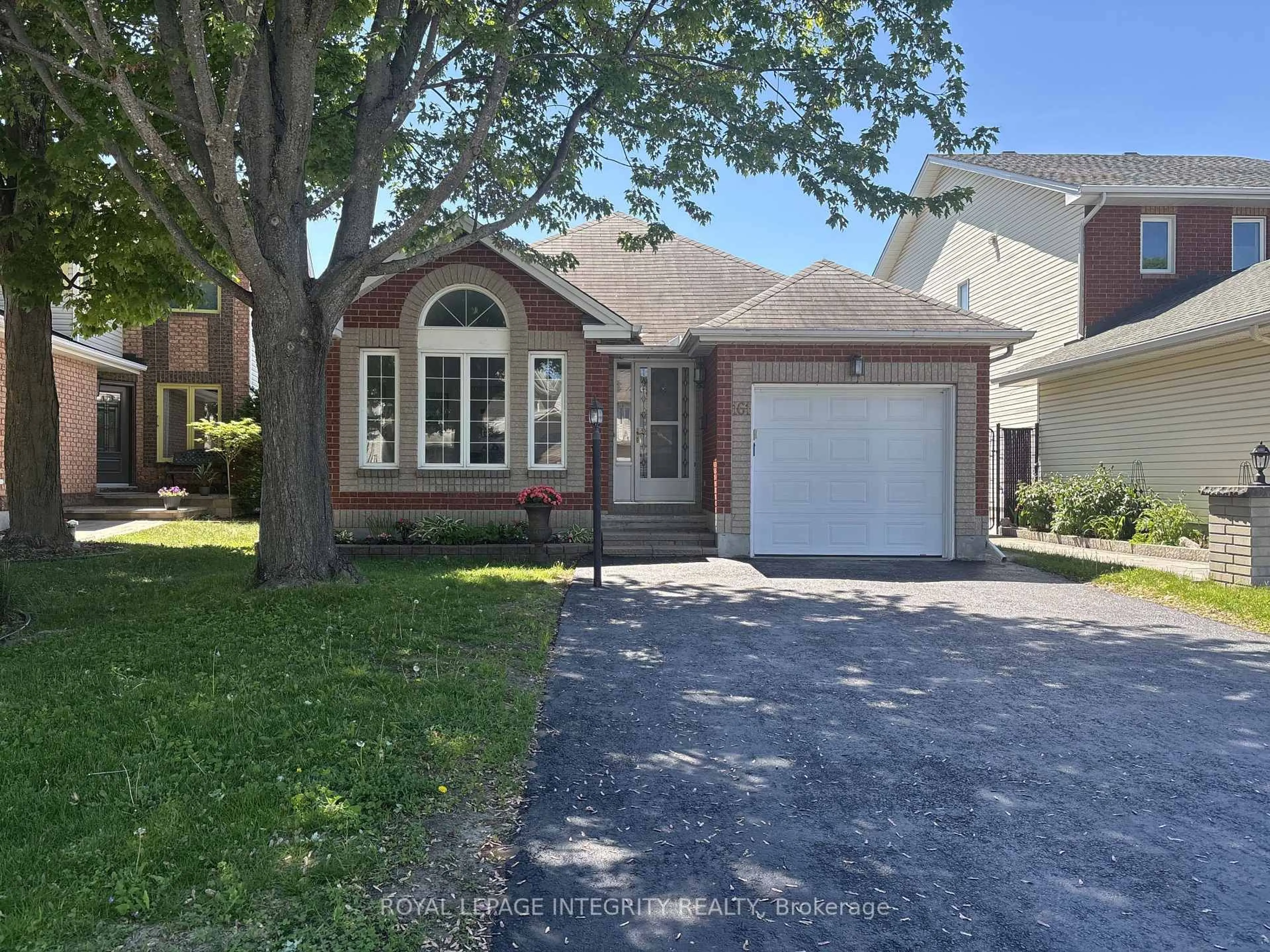 Unknown for 161 Longshire Circ, Nepean Ontario K2J 4L2