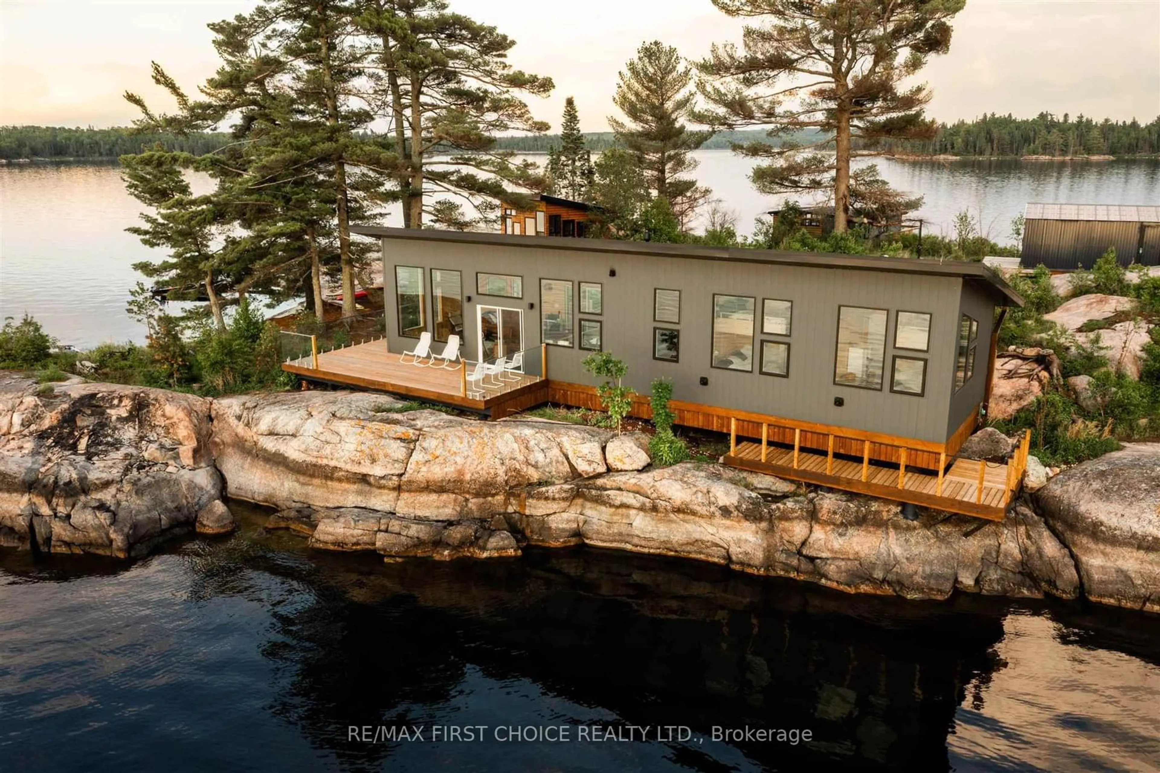 A pic from outside/outdoor area/front of a property/back of a property/a pic from drone, water/lake/river/ocean view for Island S900 Little Sand Lake, Kenora Remote Area Ontario P0X 1J0