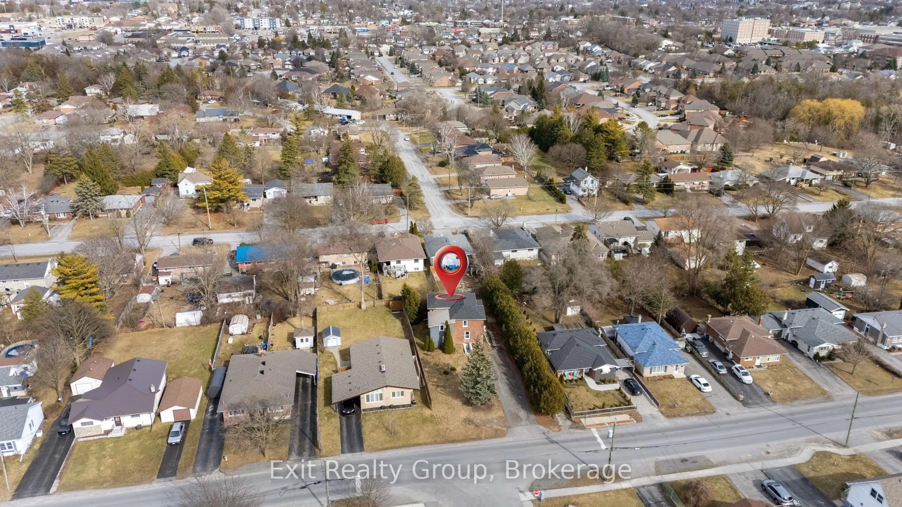 A pic from outside/outdoor area/front of a property/back of a property/a pic from drone, street for 85 Lemoine St, Belleville Ontario K8P 4G8